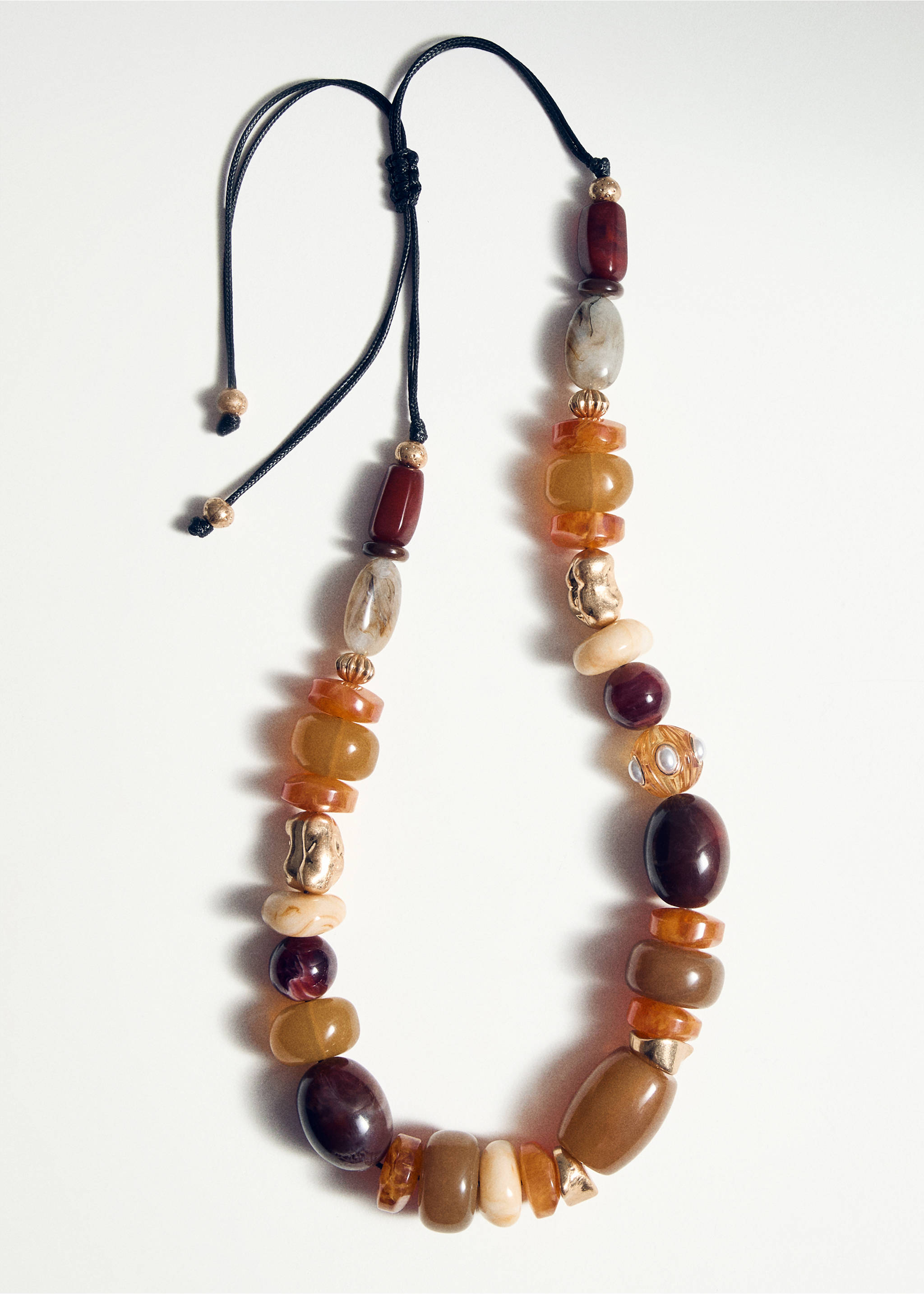 Gecombineerde ketting met maxibollen van hars - Detail van het artikel 5, Bruin. Ref: 17001197-00.