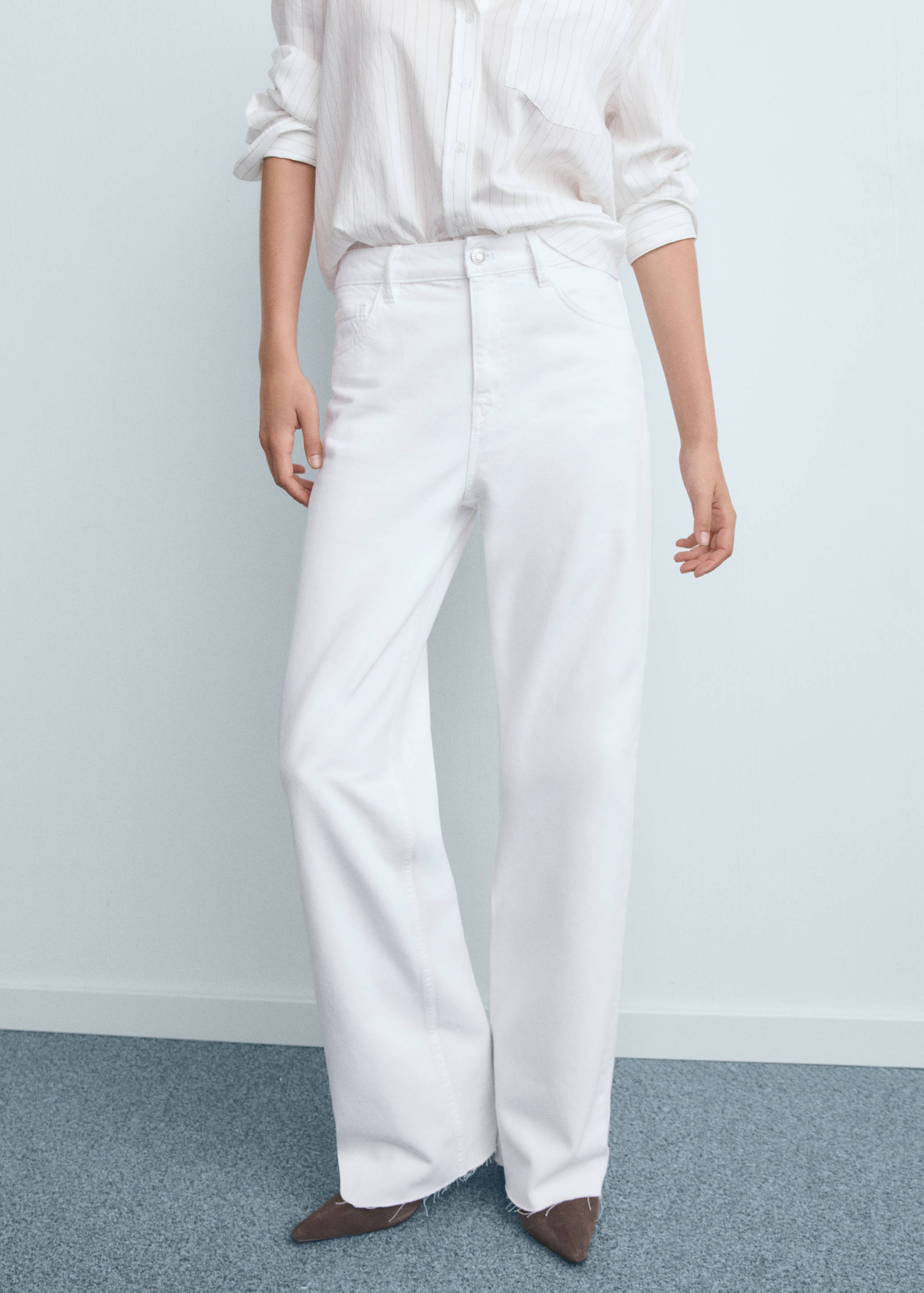 Jean Danila large taille haute - Plan moyen