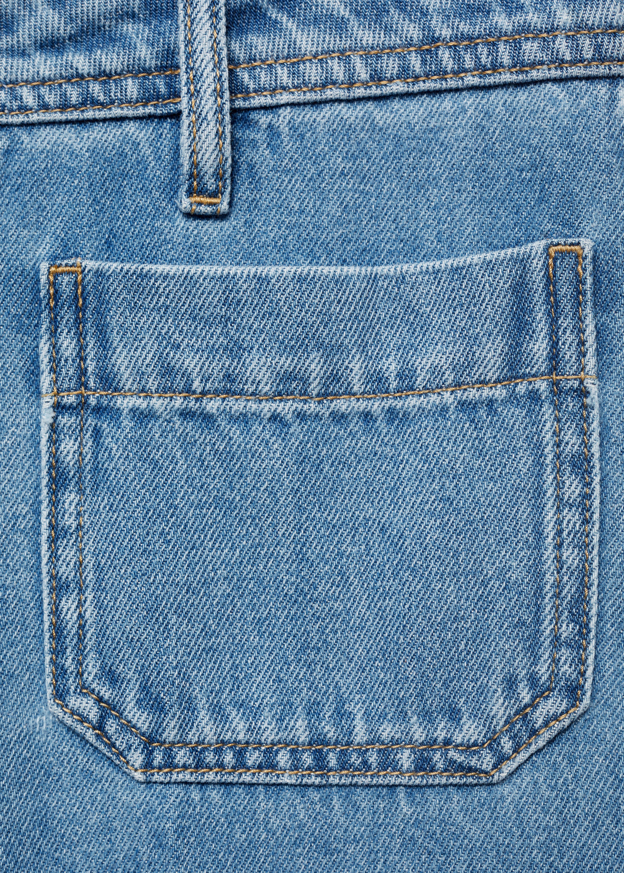 High-rise wide leg  jeans with pockets - Details of the article 0