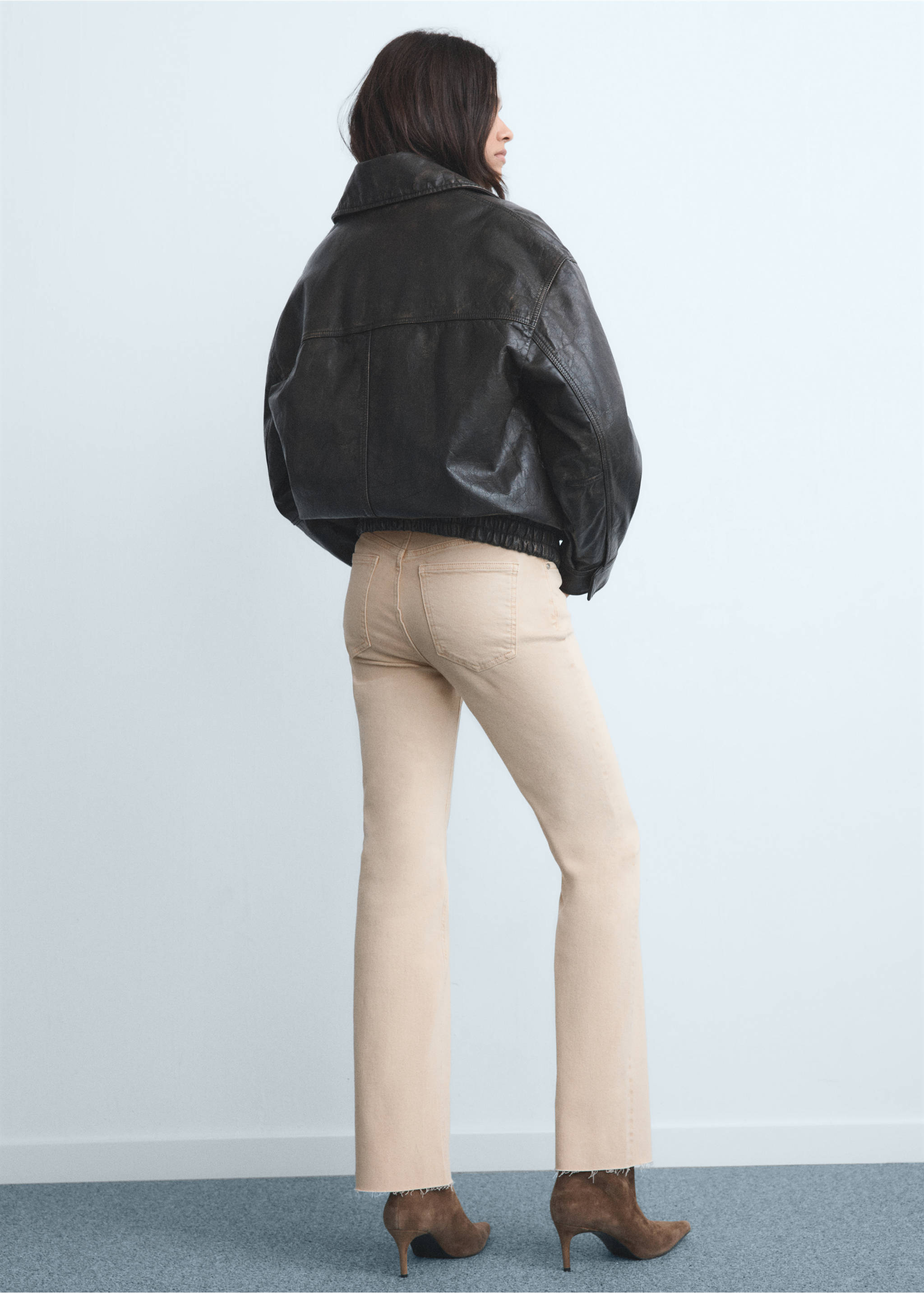 Jean Sienna flare crop - Verso de l’article, Sable. Ref: 17001209-00.