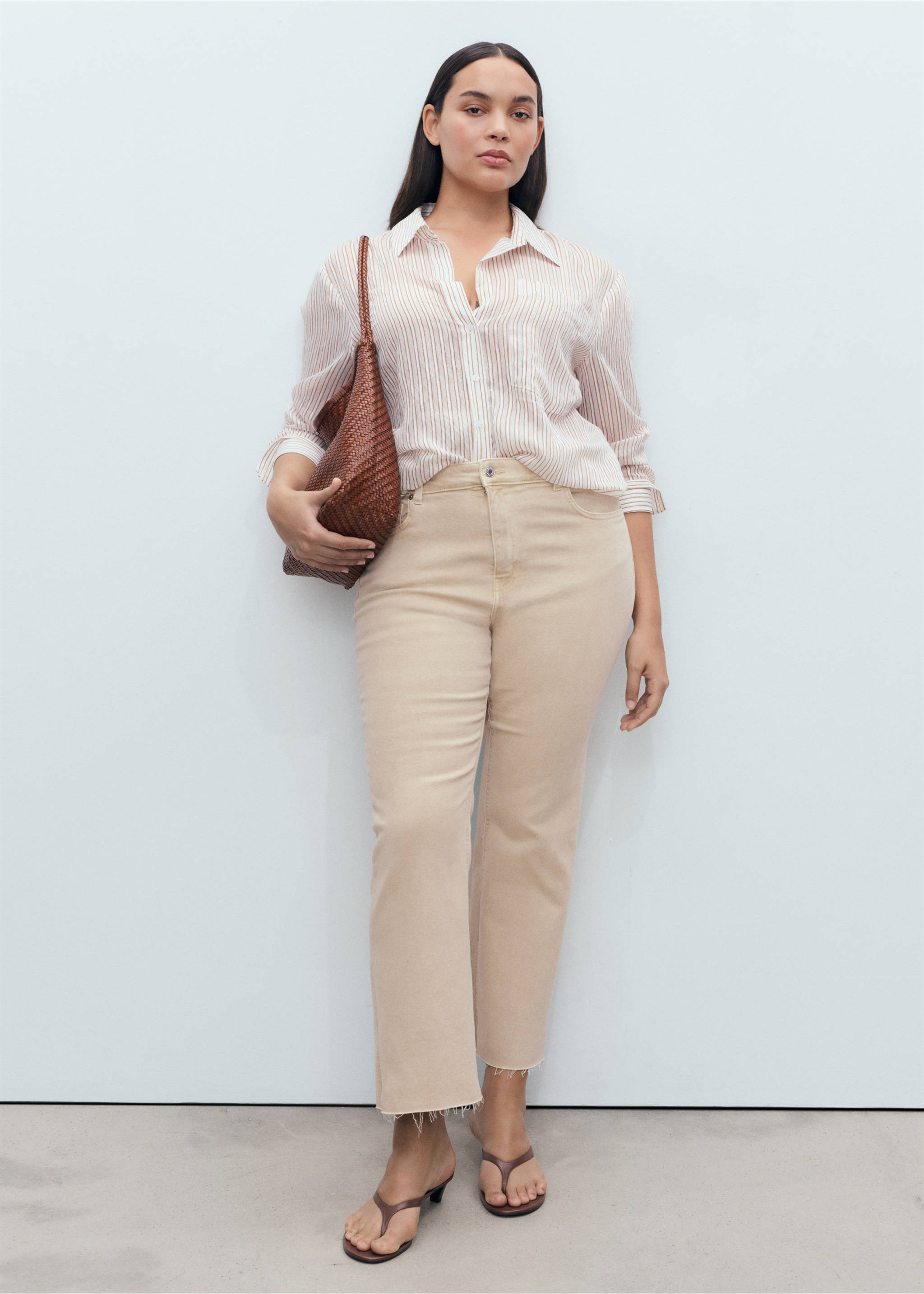 Jean Sienna flare crop - Détail de l'article 3, Sable. Ref: 17001209-00.