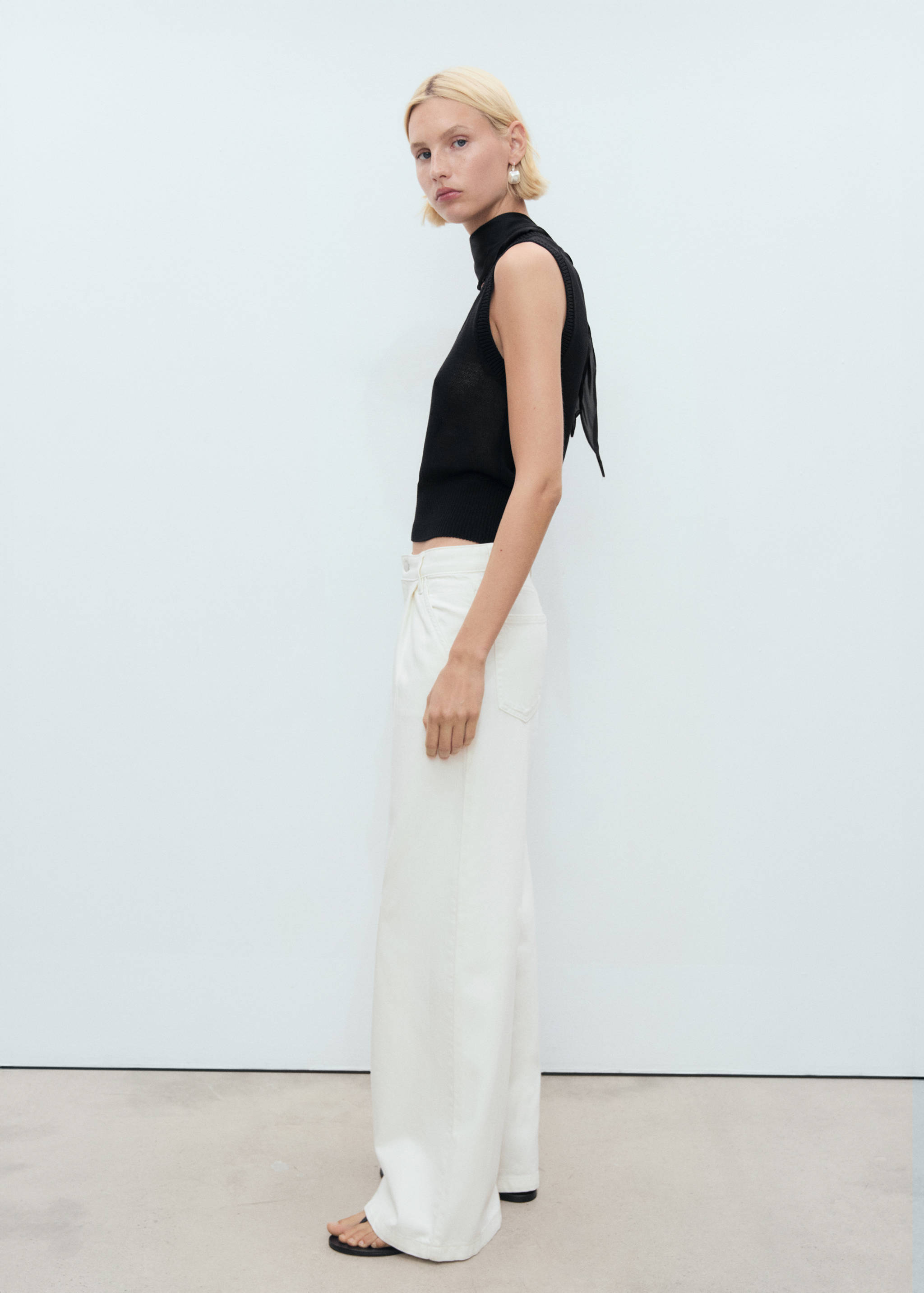 Wide leg pleated jeans - Details of the article 2