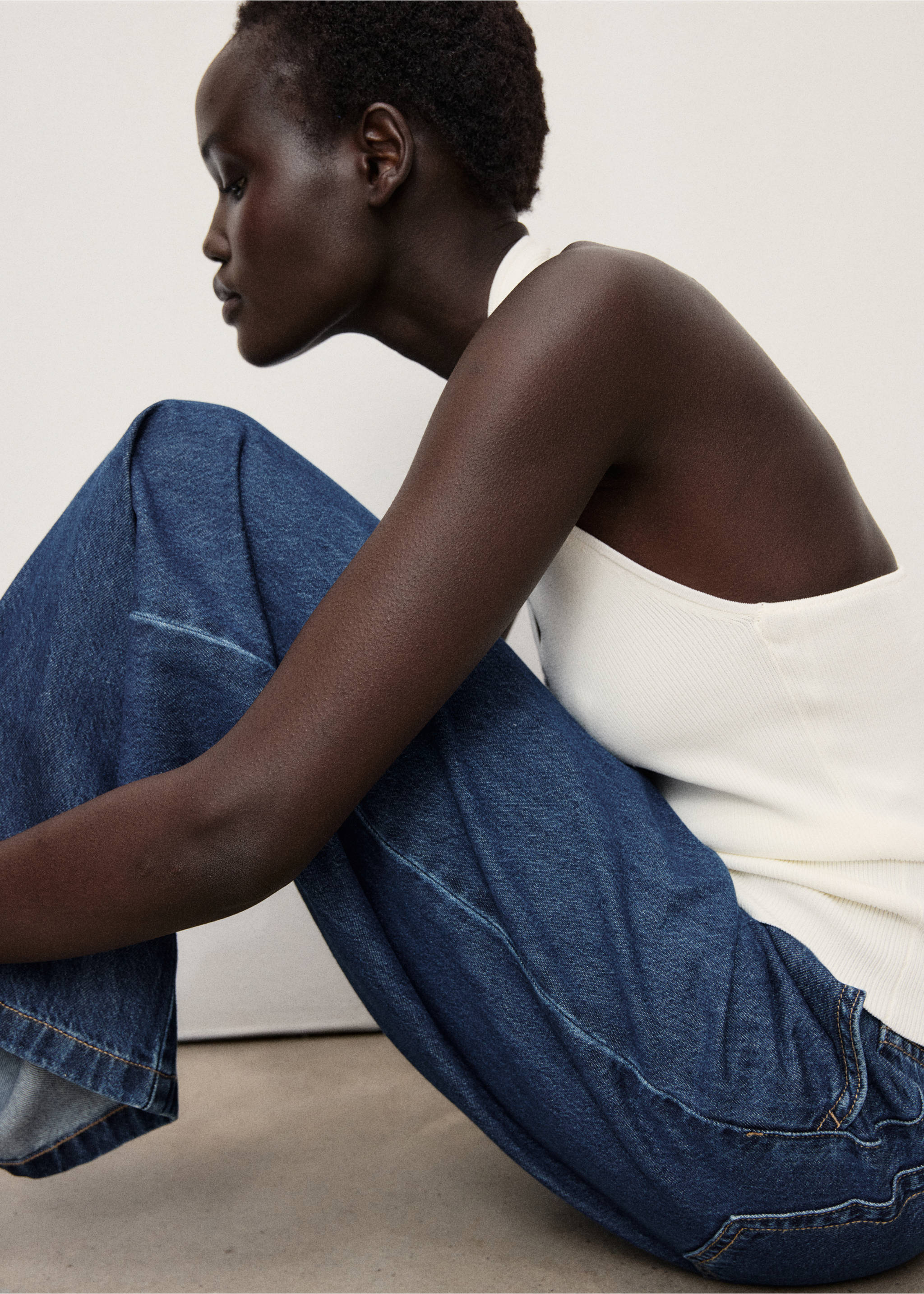 Wide leg pleated jeans - Details of the article 2, Open Blue. Ref: 17001212-00.