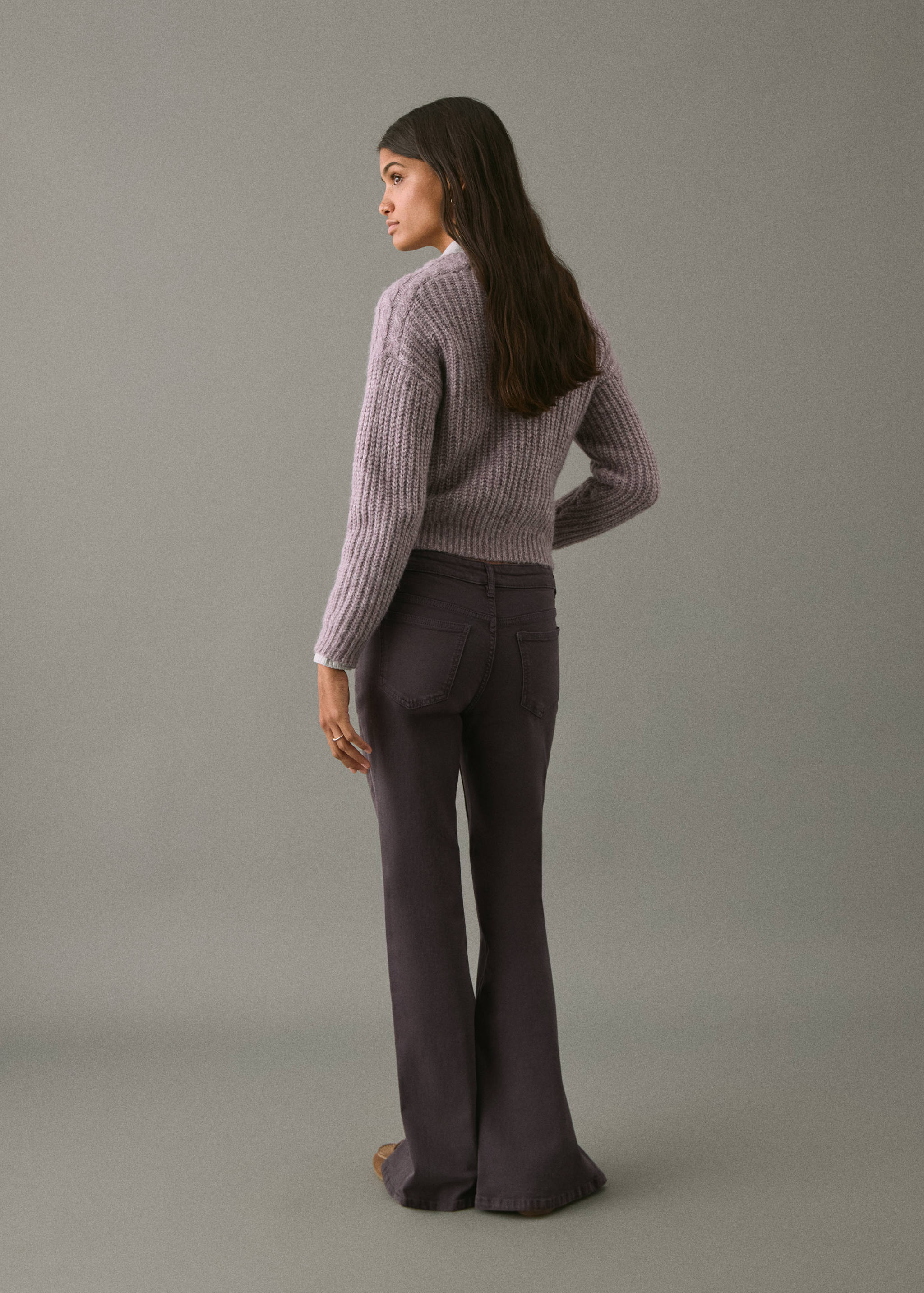 Flared jeans met split - Achterkant van het artikel