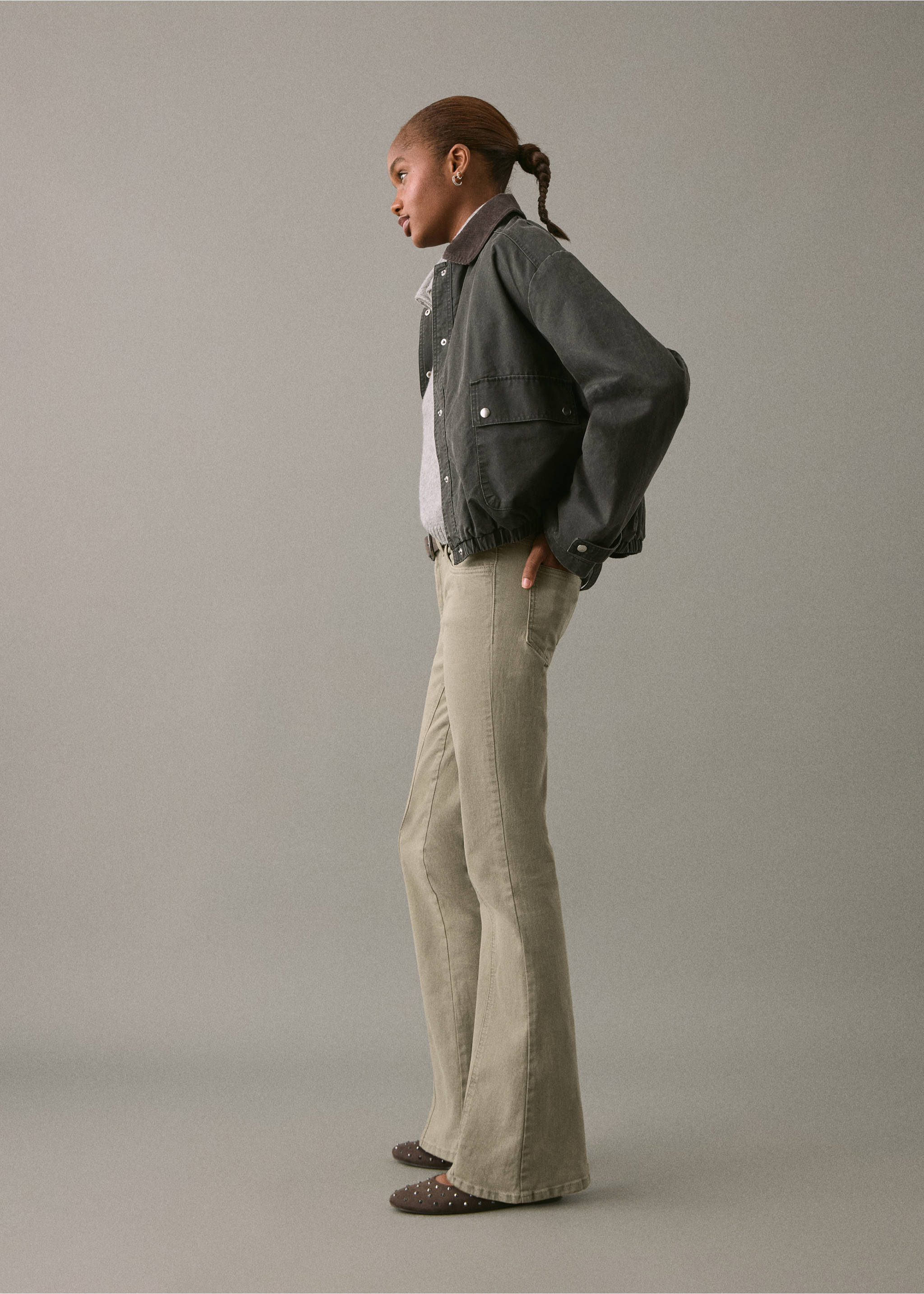 Decorative seam flared jeans - Details of the article 2, Khaki. Ref: 17001220-00.
