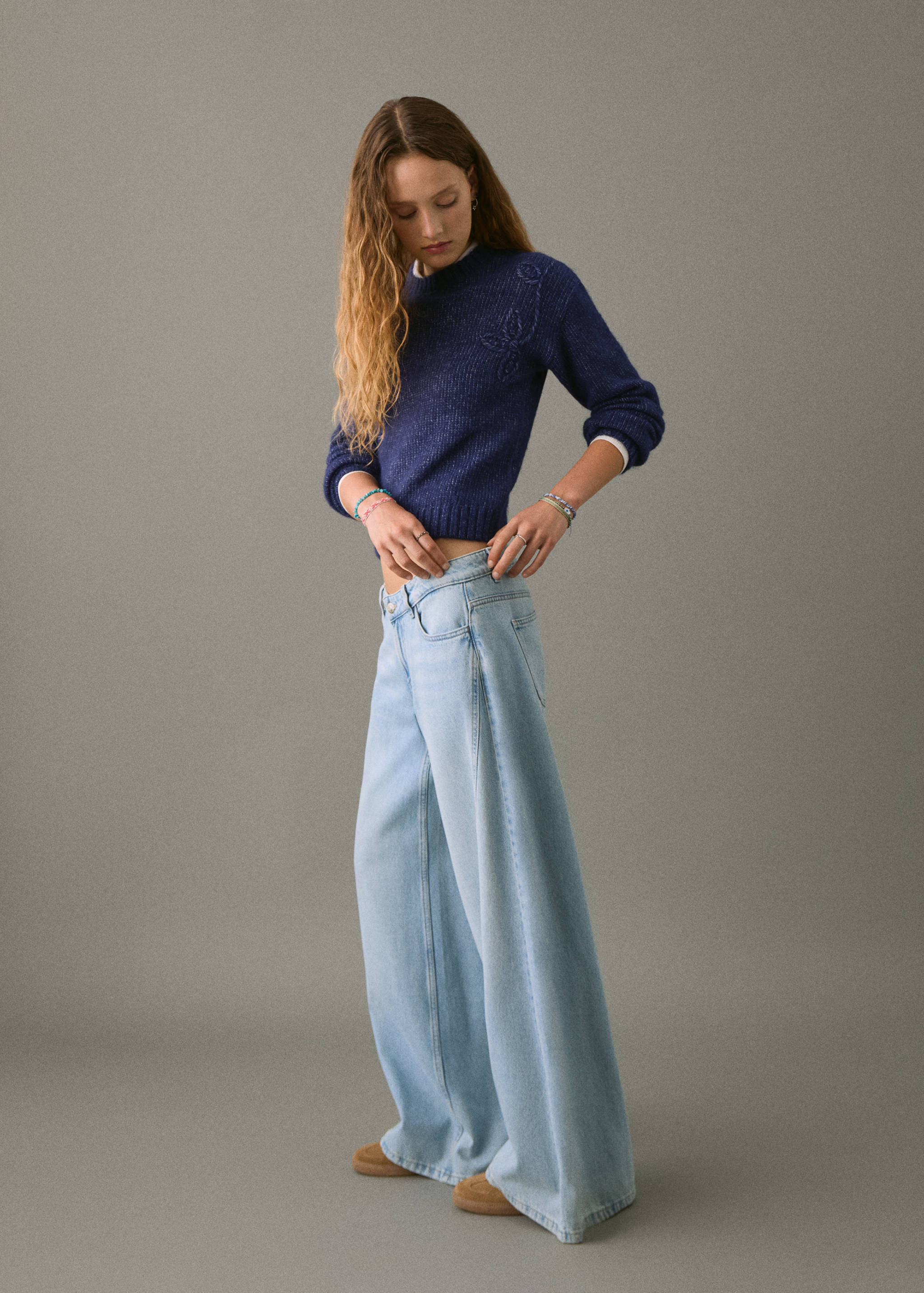 Wide leg jeans with seam detail - Medium plane