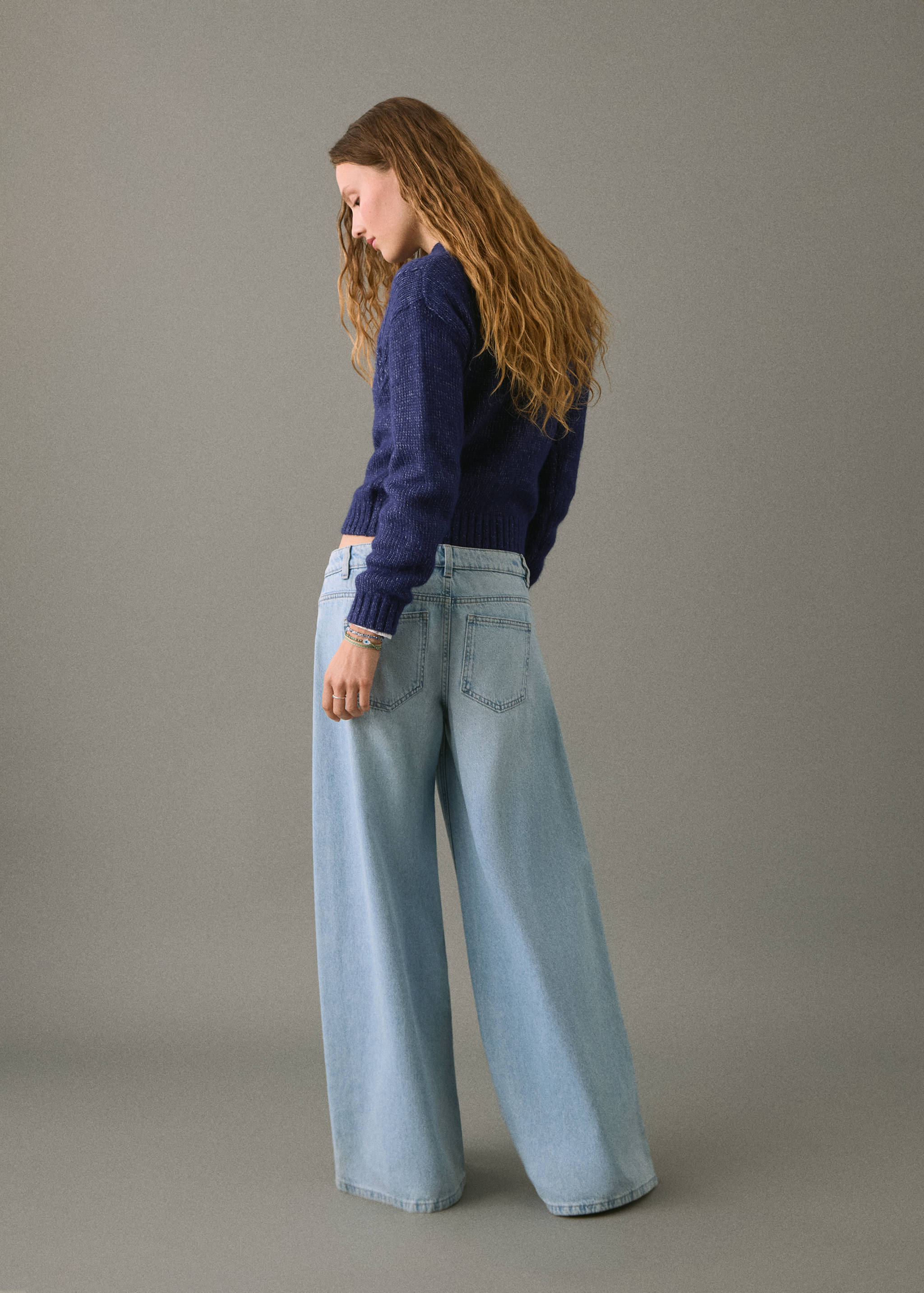 Wide leg jeans with seam detail - Reverse of the article