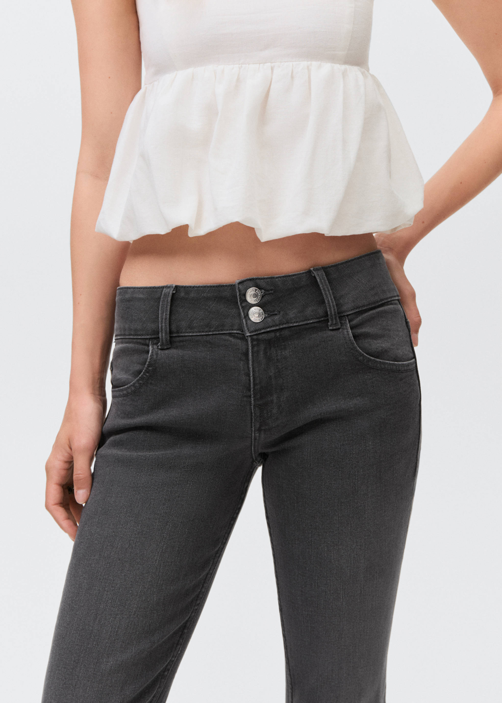 Τζιν flare low waist - Λεπτομέρεια του προϊόντος 1