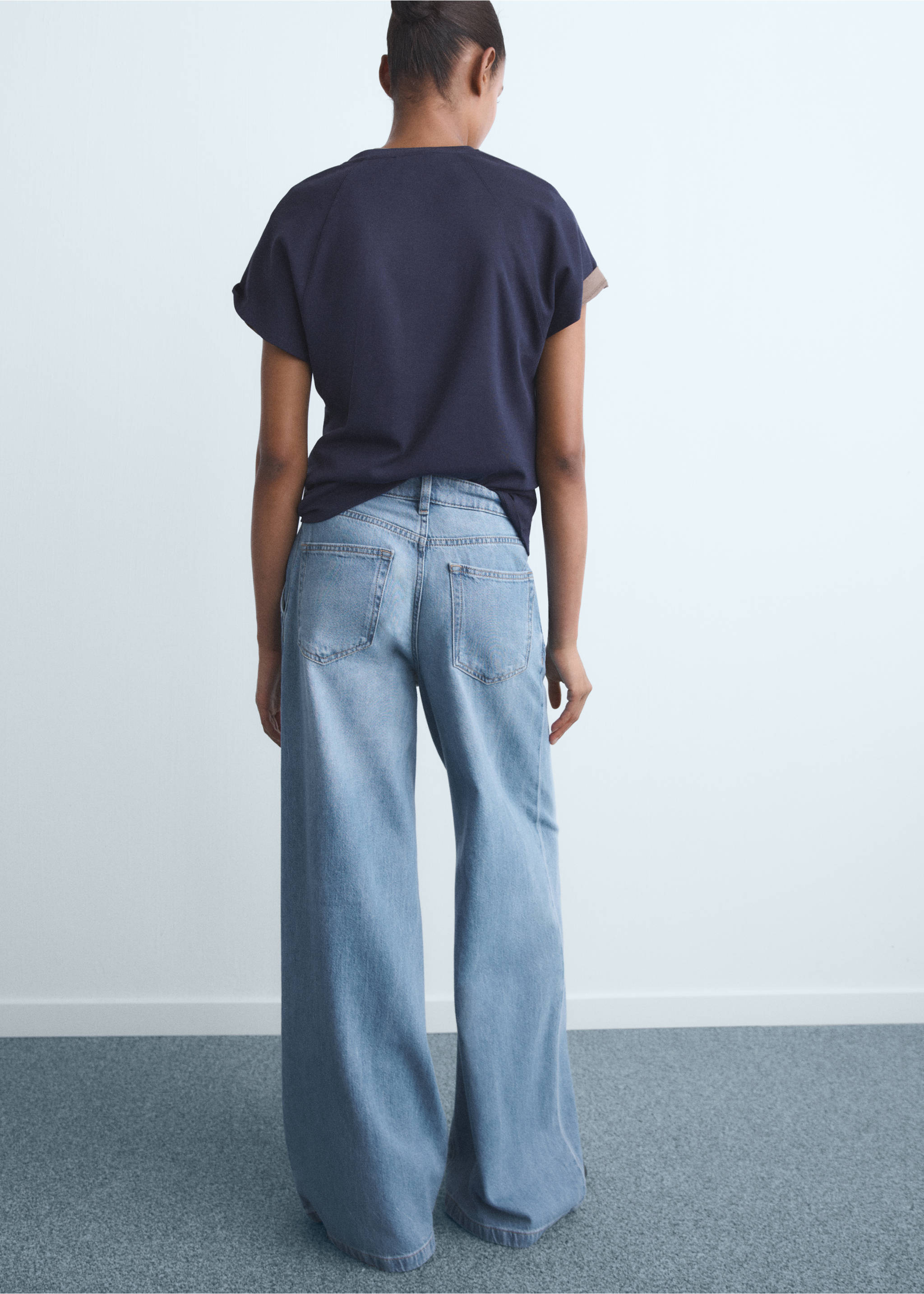 Jeans wide leg pinzas - Reverso del artículo, Azul medio. Ref: 17001231-00.