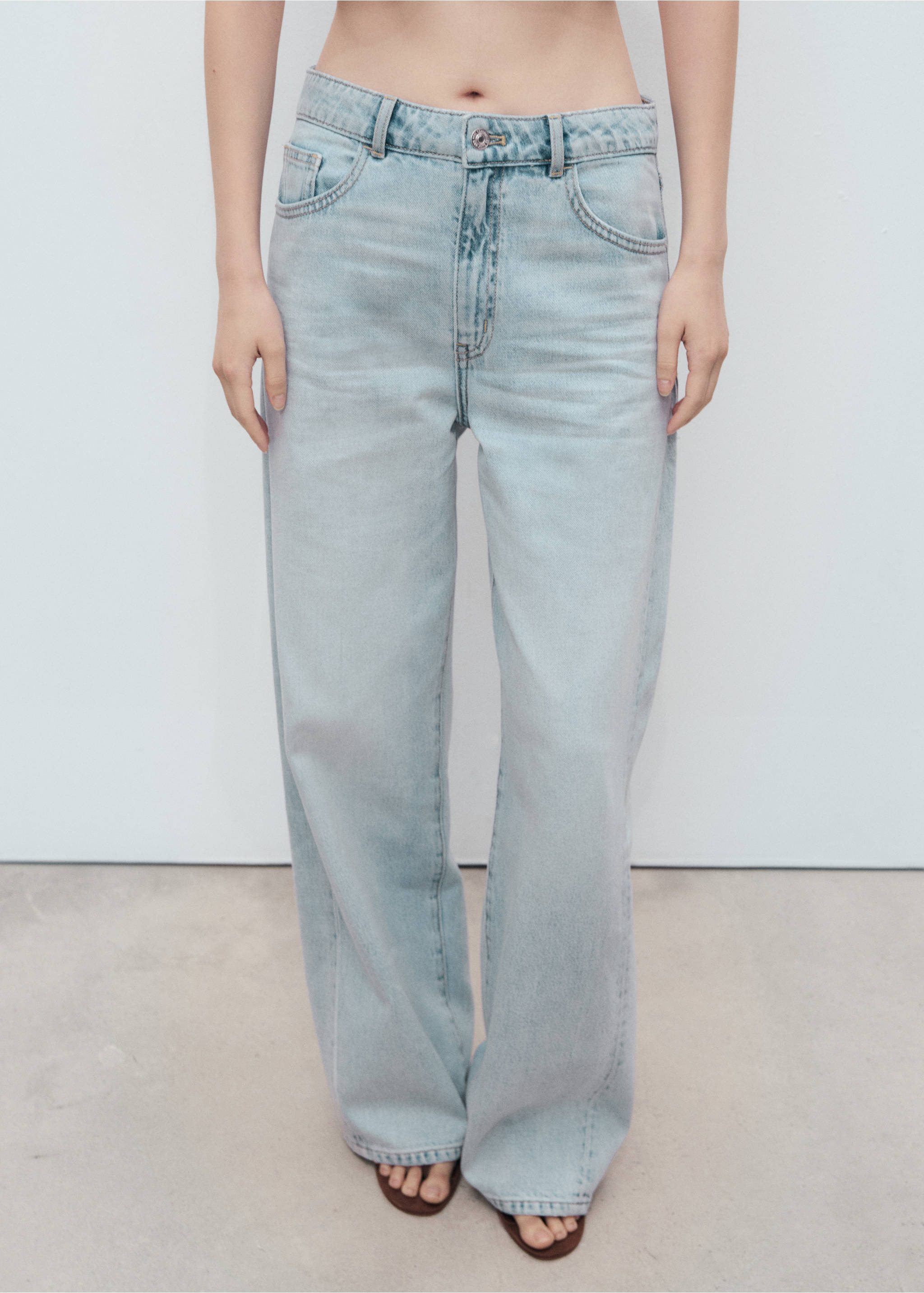 Mid-rise barrel jeans - Medium plane, Light Blue. Ref: 17001232-00.
