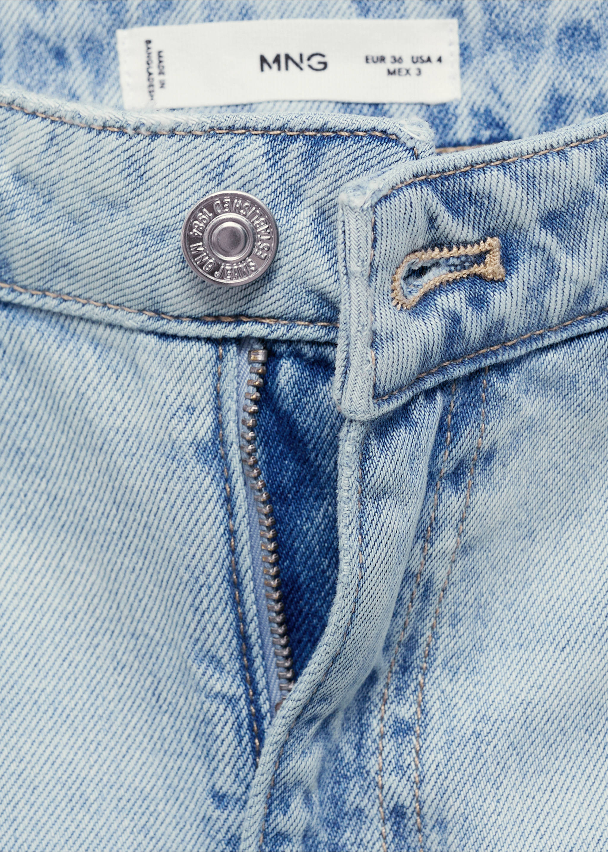 Mid-rise barrel jeans - Details of the article 8, Light Blue. Ref: 17001232-00.