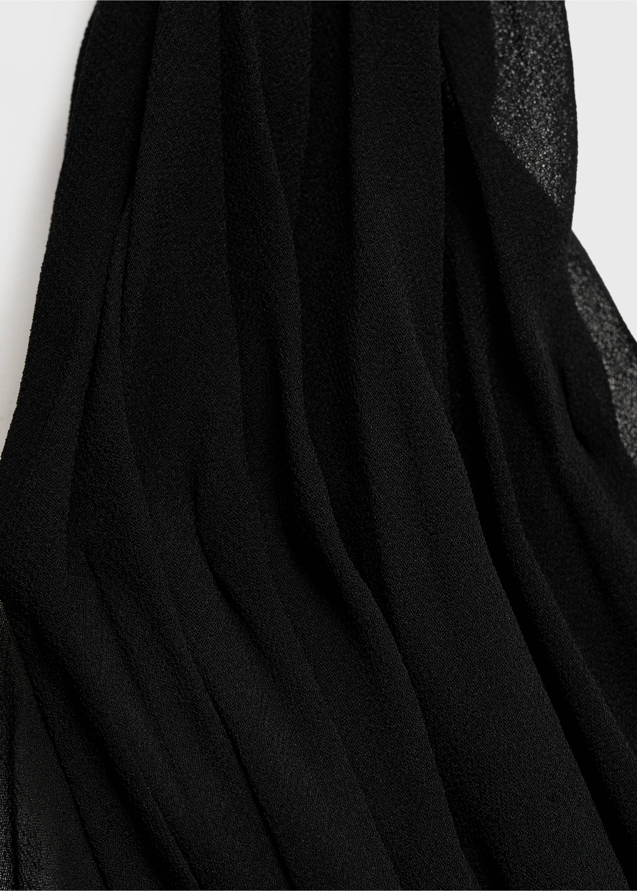 Long semi-transparent dress with crossed neckline - Details of the article 8, Black. Ref: 17001273-00.