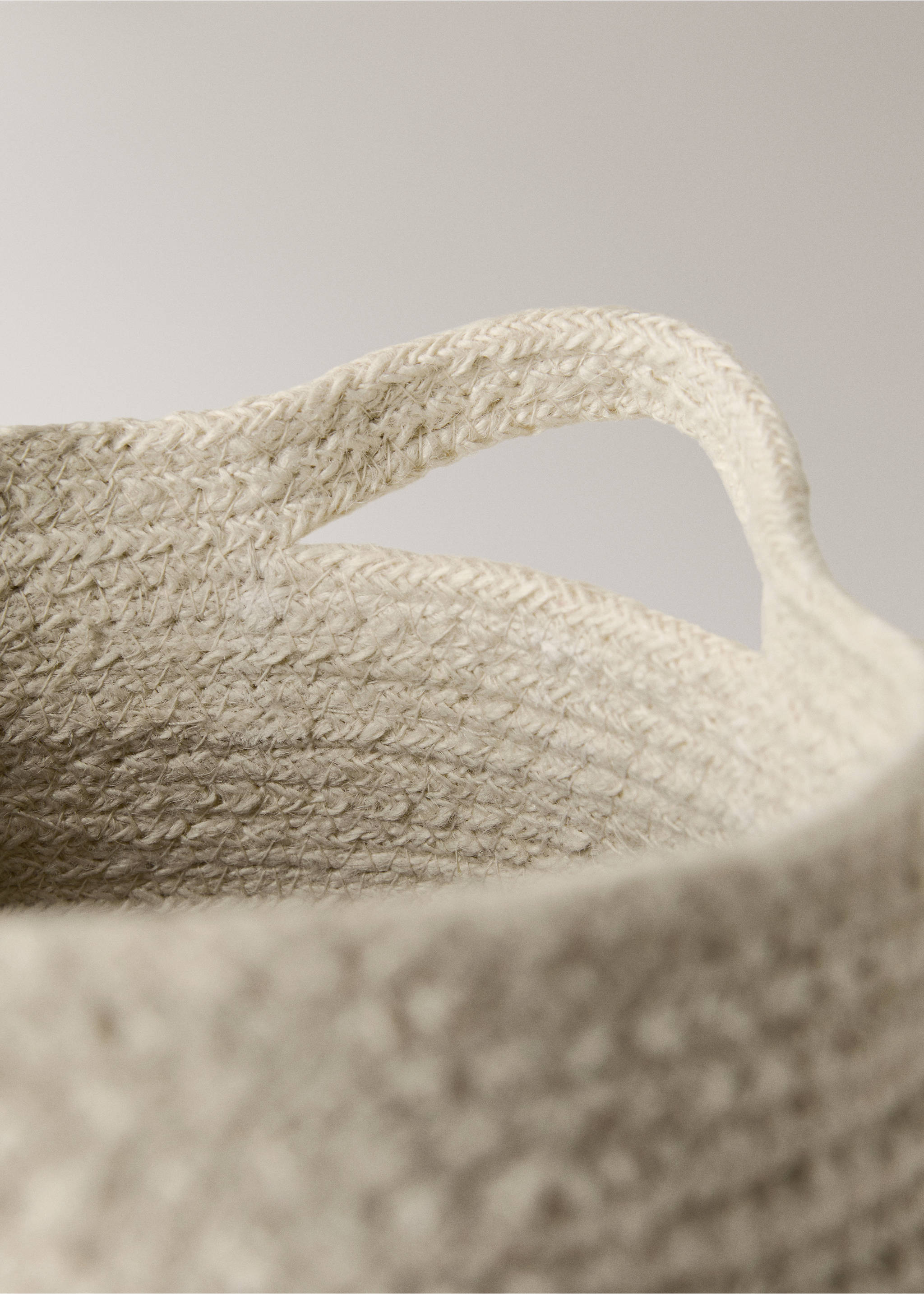 Medium jute basket with stripes - Details of the article 2, White. Ref: 17001535-00.
