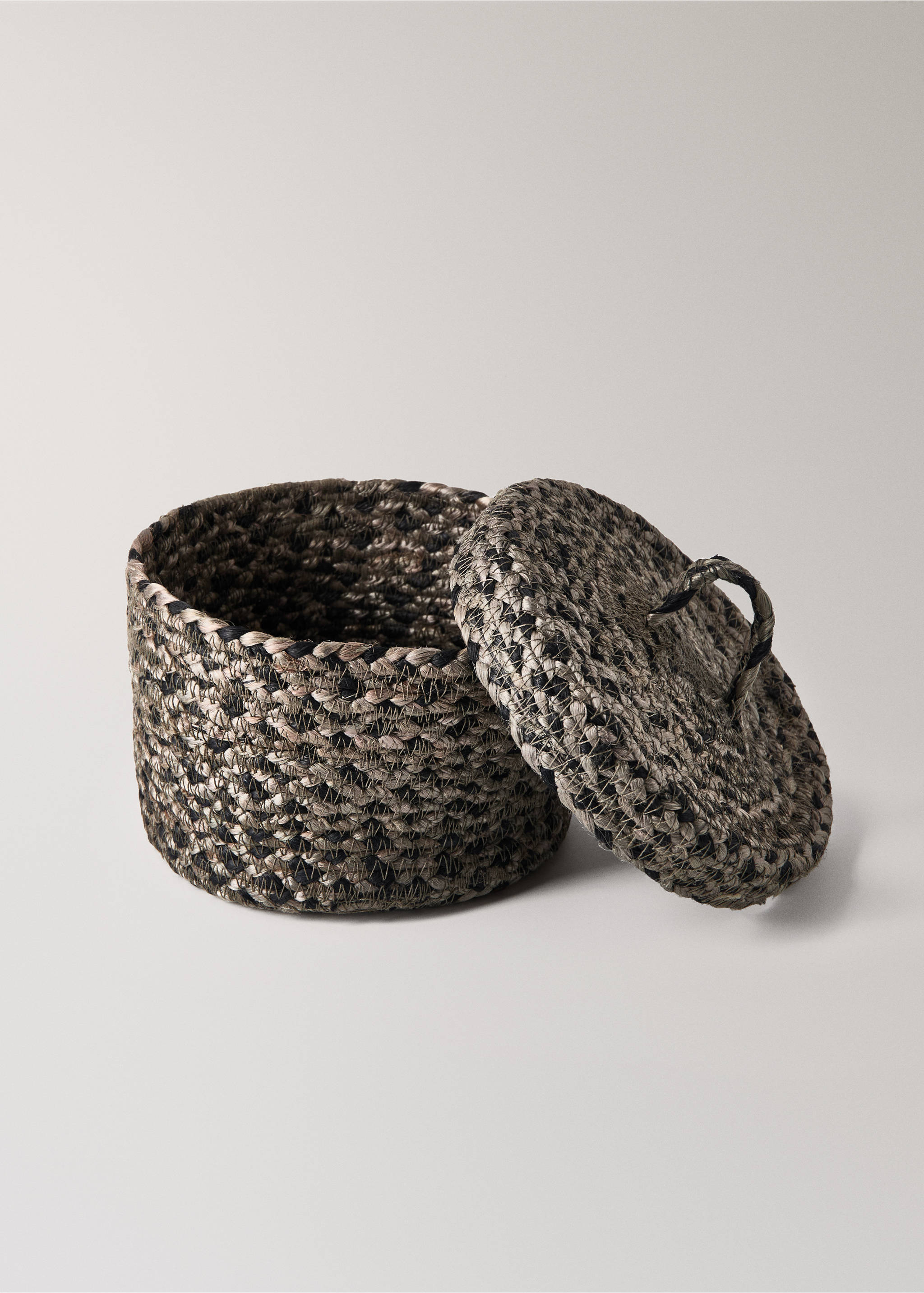 Medium melange jute basket with lid - Details of the article 1, Grey. Ref: 17001542-00.