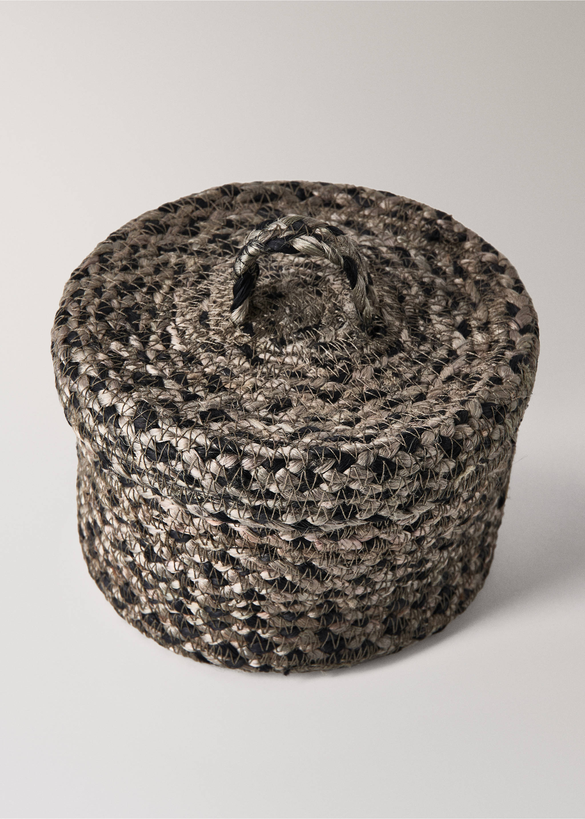 Medium melange jute basket with lid - Details of the article 2, Grey. Ref: 17001542-00.