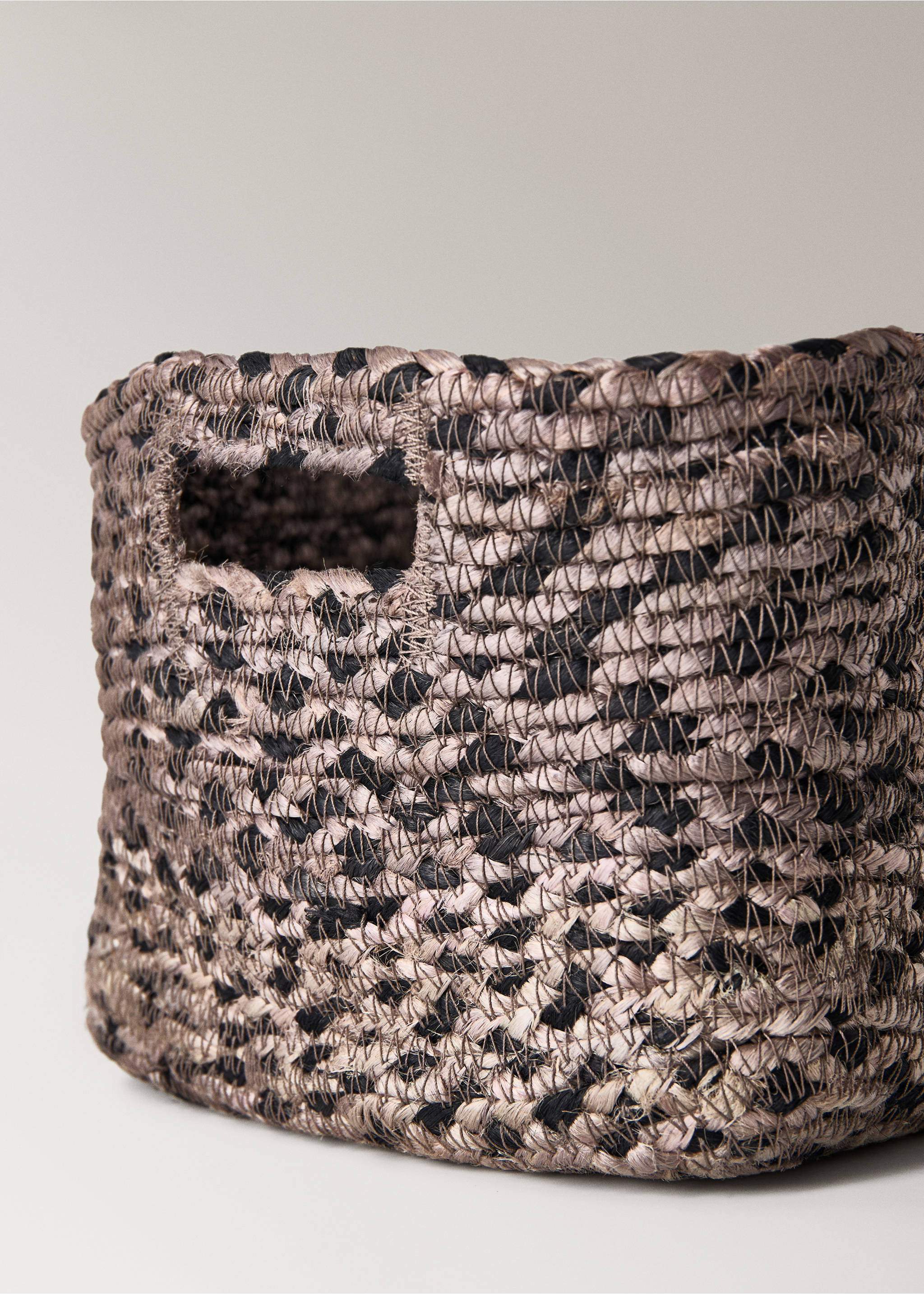 Medium melange jute basket - Details of the article 2, Light/Pastel Brown. Ref: 17001544-00.