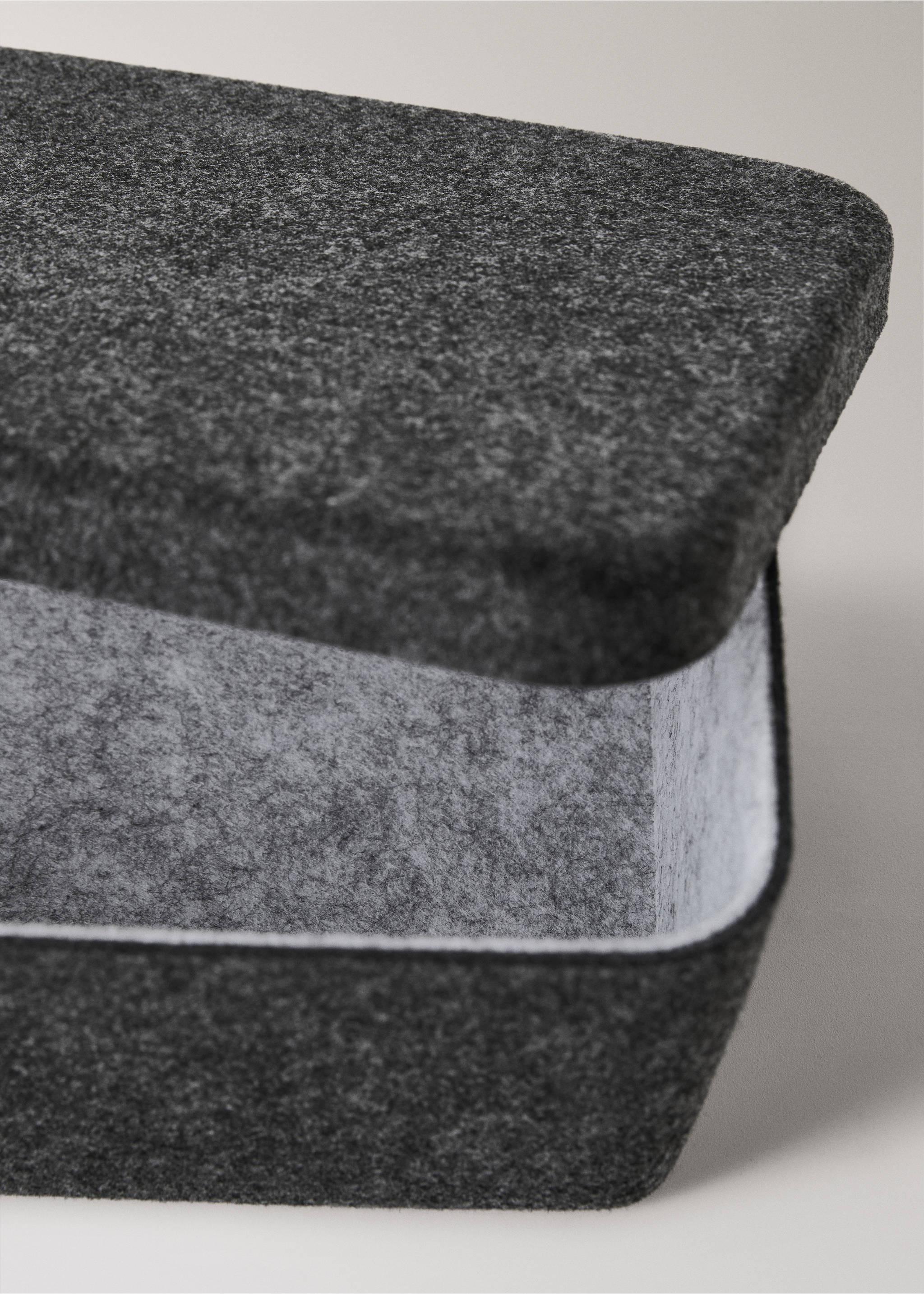 Felt box with lid - Details of the article 2, Grey. Ref: 17001546-00.