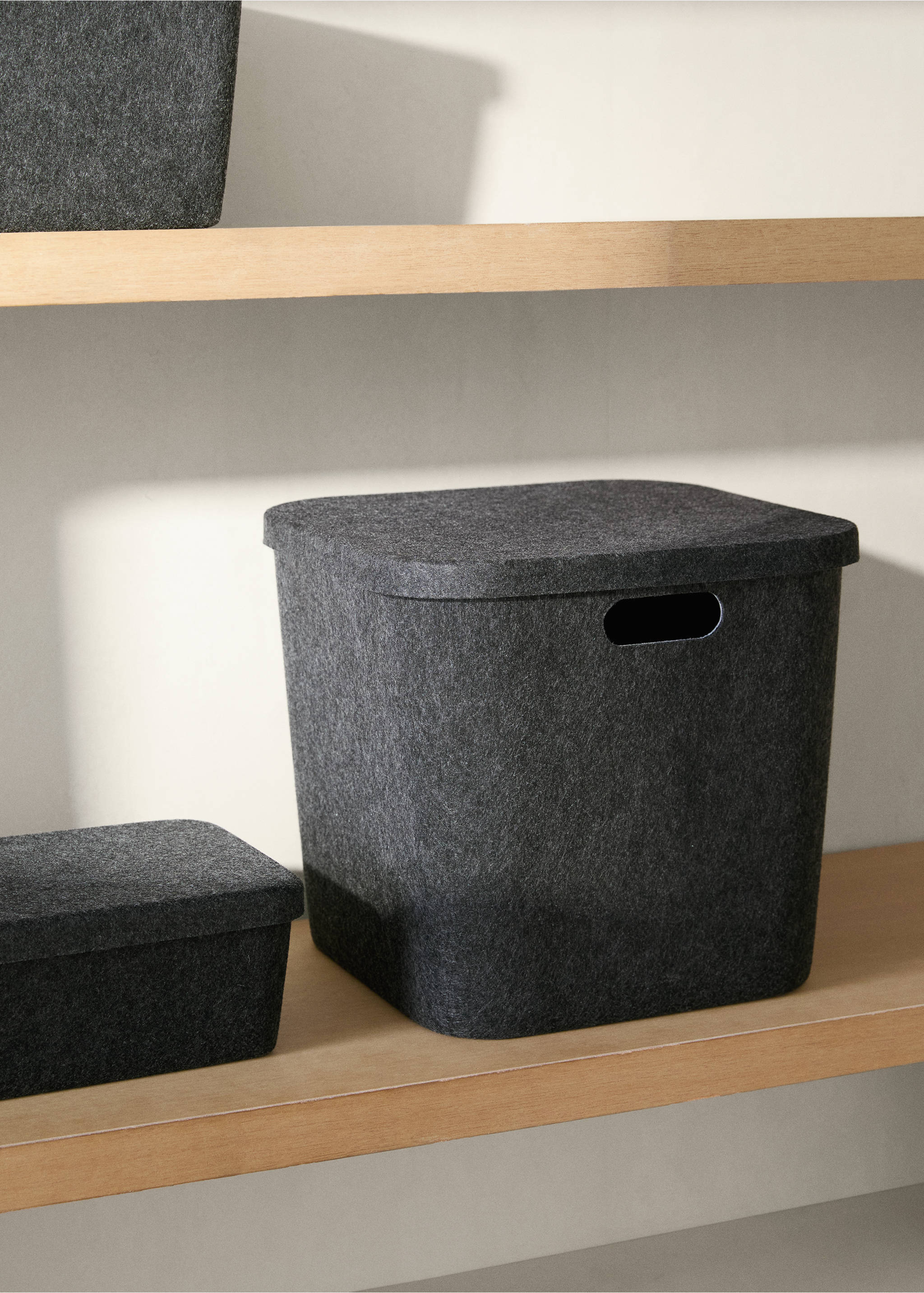 Square felt box with lid - General plane, Grey. Ref: 17001560-00.