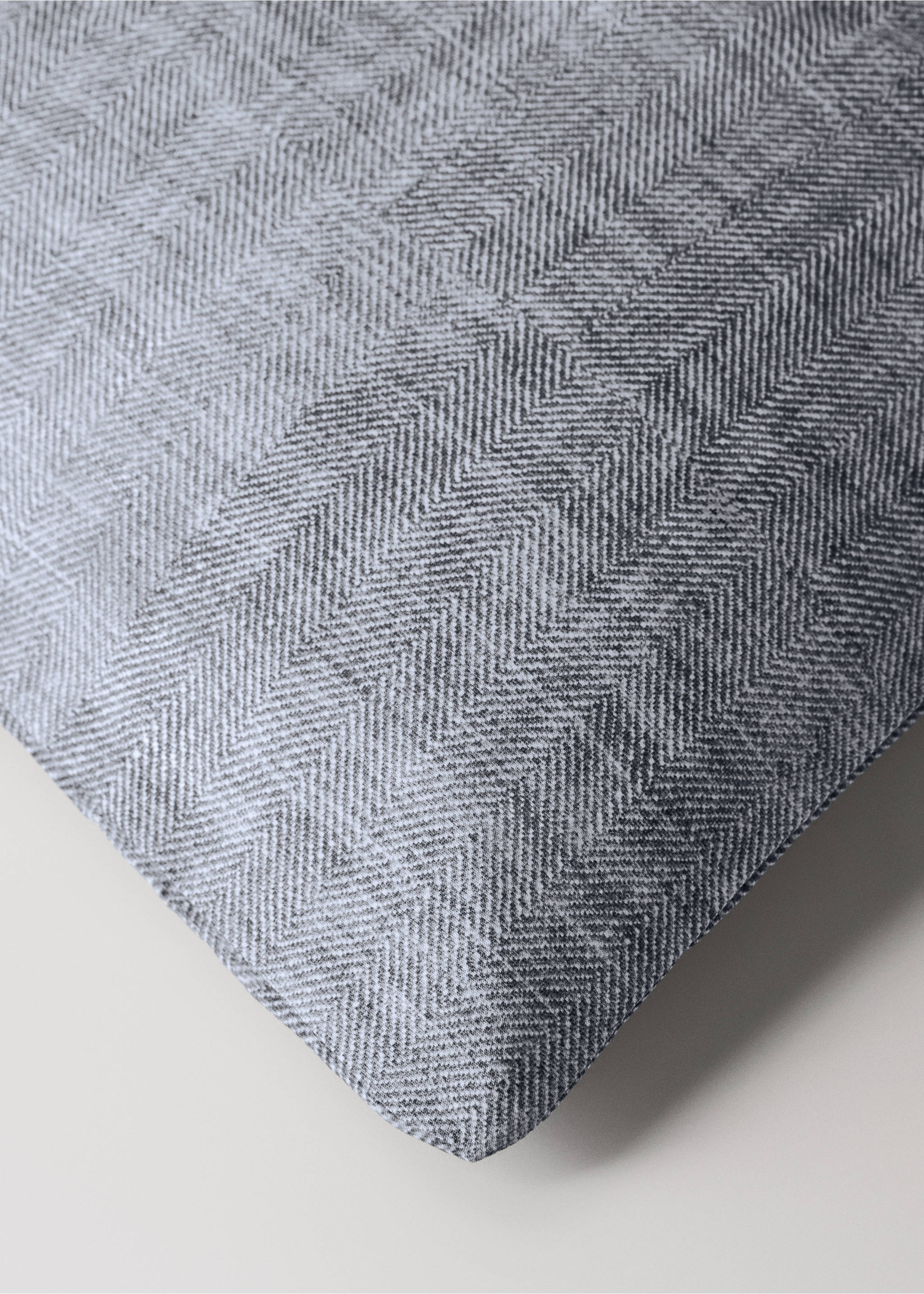 Housse de couette percale de coton 200 fils imprimé chevron lit 135/140 cm - Détail de l'article 3, Gris foncé. Ref: 17001583-00.