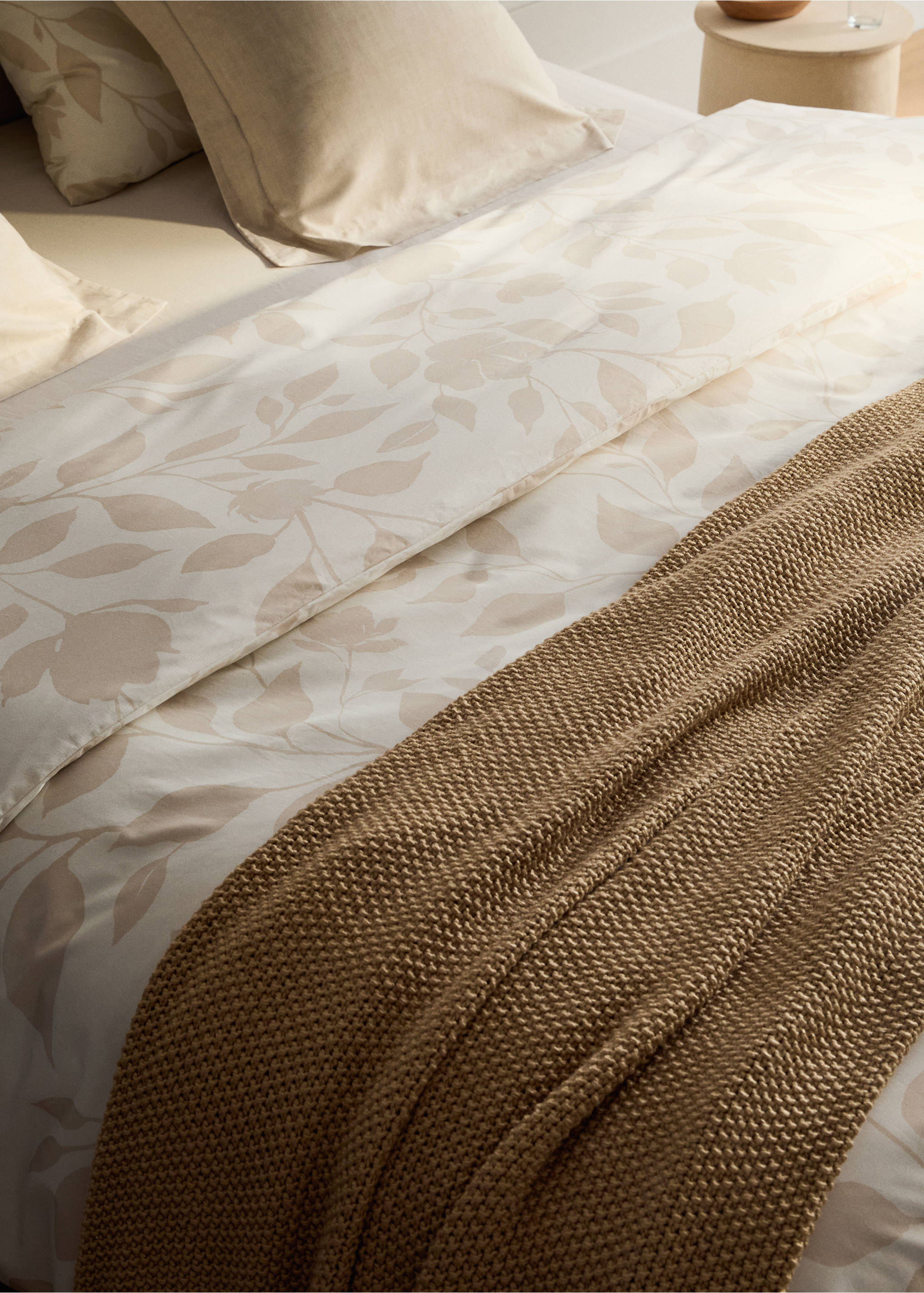 200-thread count percale cotton floral-print duvet cover for 180/200 cm bed - Details of the article 7, Vanilla. Ref: 17001610-00.