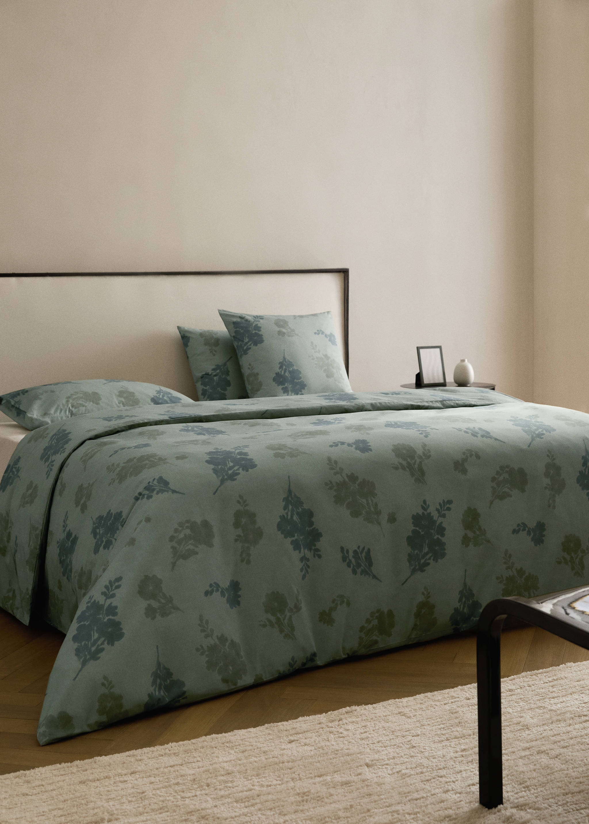 200-thread count percale cotton duvet cover with blurred floral print for 90 cm bed - General plane