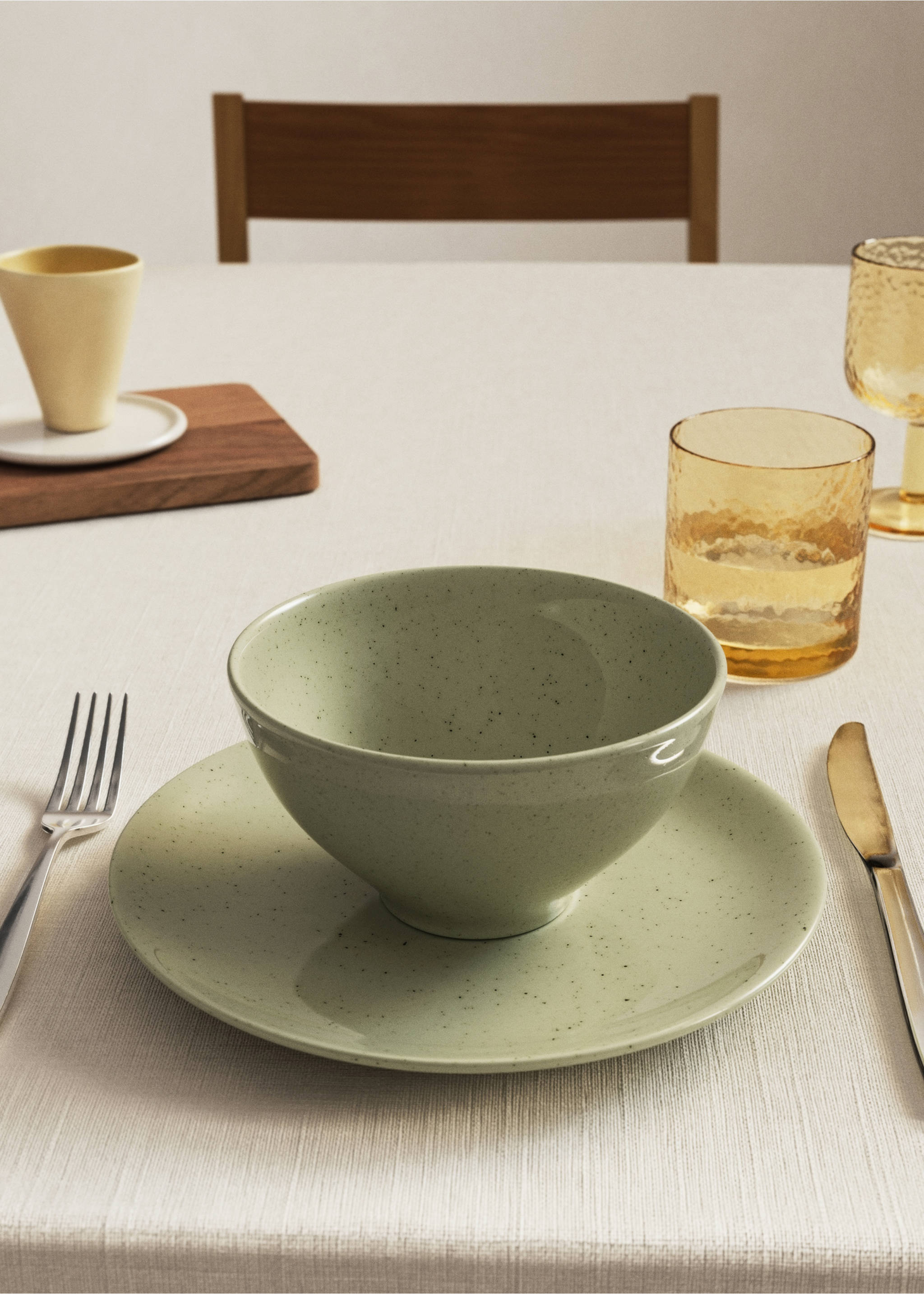 Stoneware bowl with spots - General plane, Green. Ref: 17002044-00.