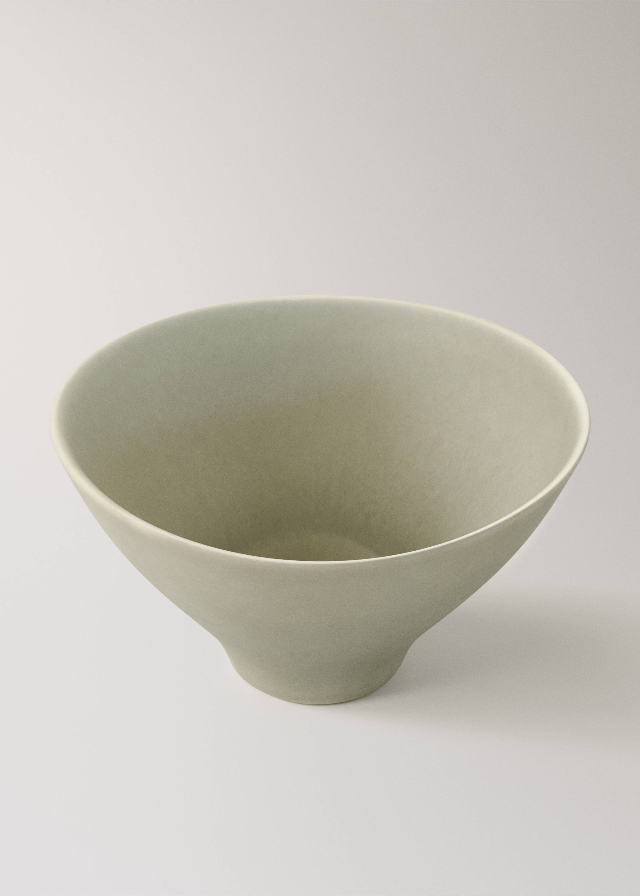Large organic stoneware bowl - Details of the article 1, Sand. Ref: 17002045-00.