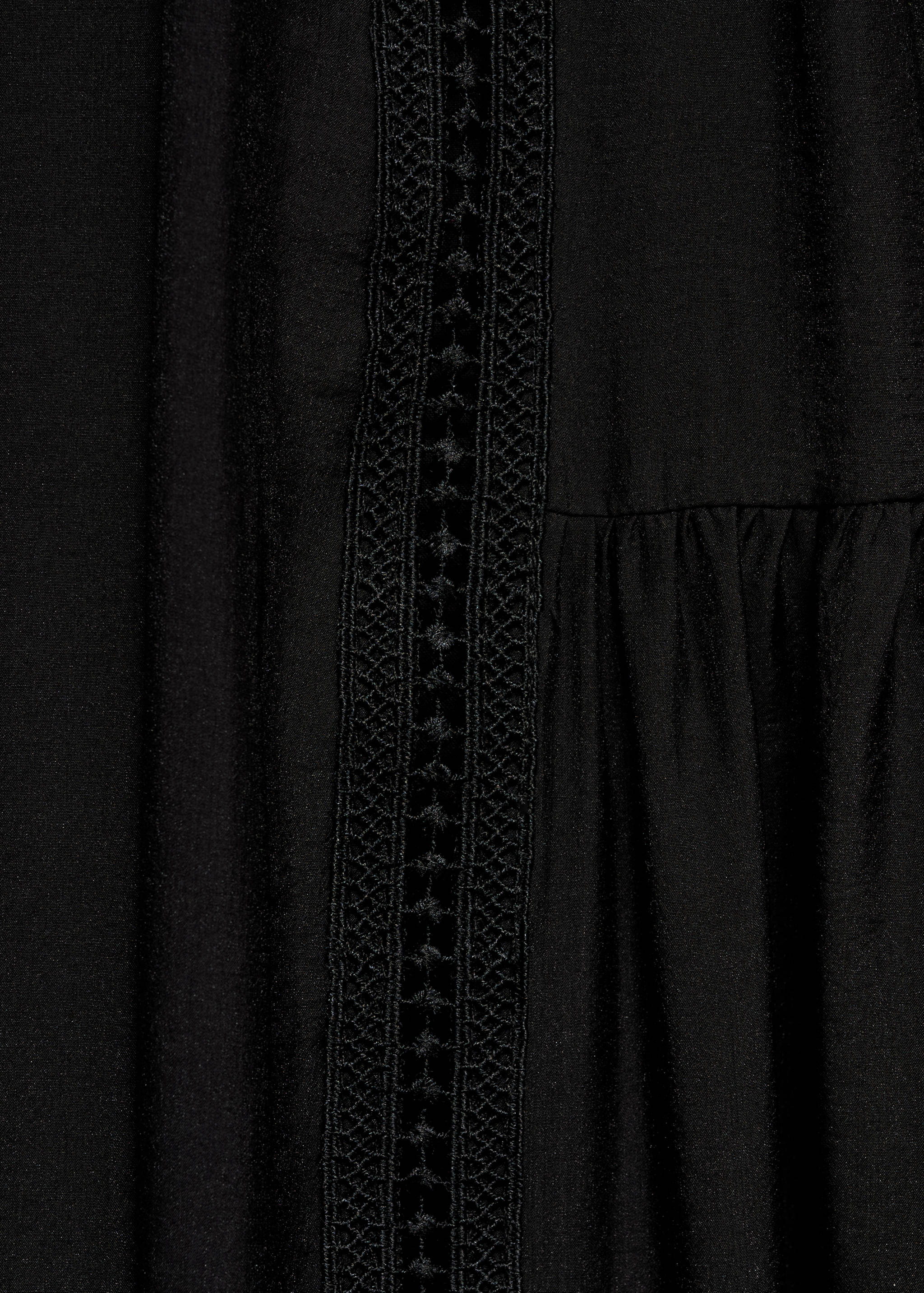Long dress with lace details - Details of the article 0