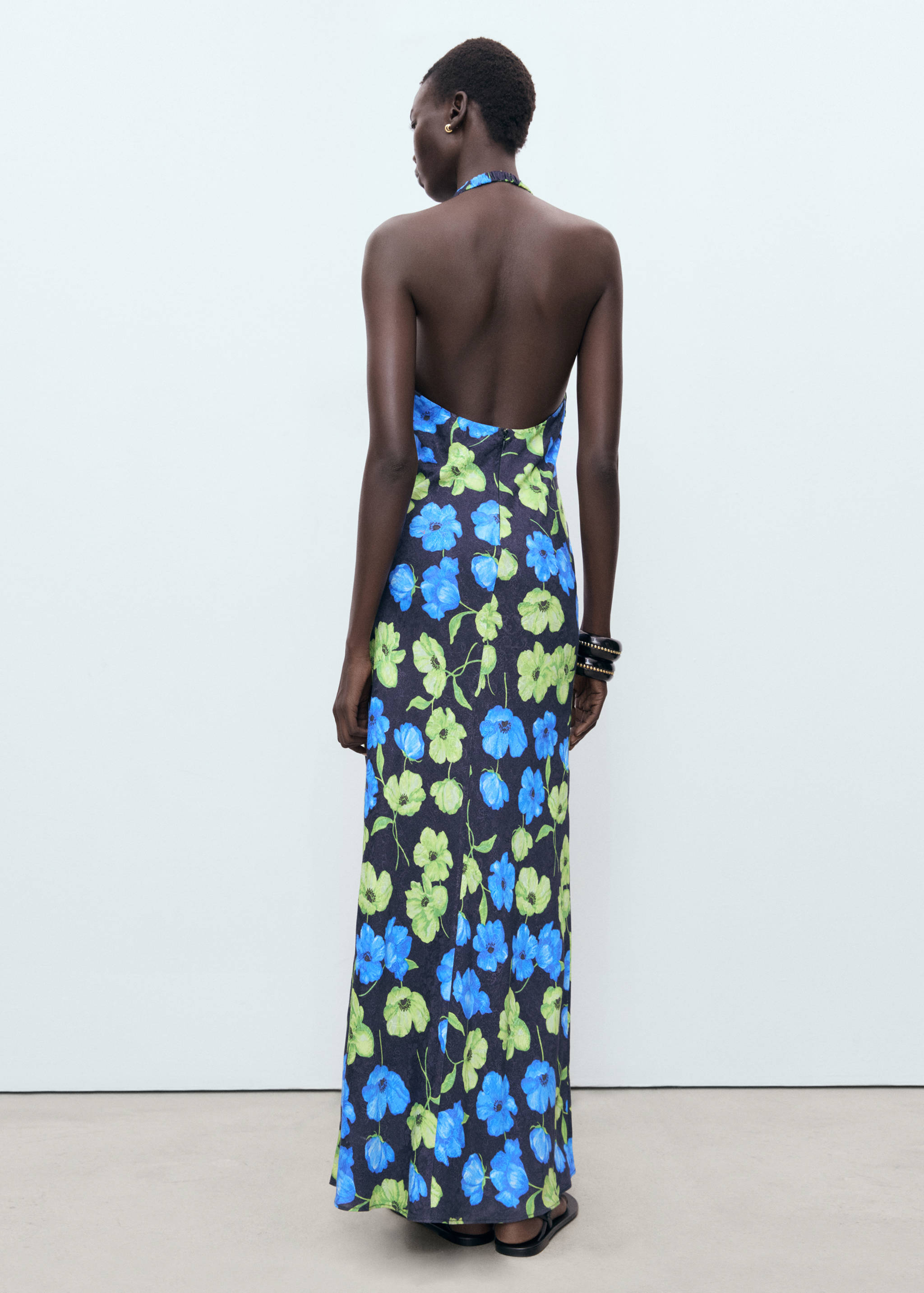 Vestido cuello halter estampado floral - Reverso del artículo