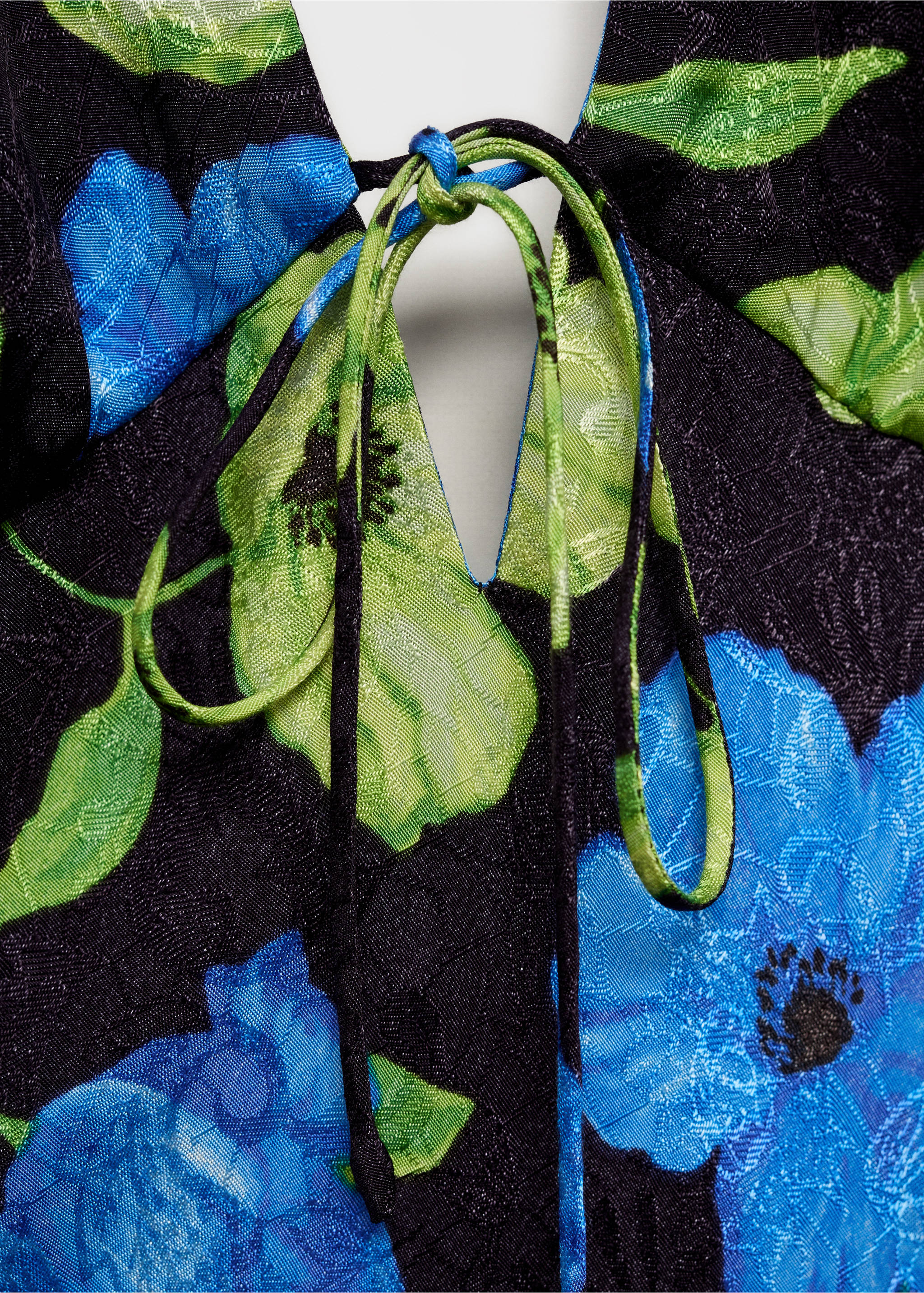 Vestido cuello halter estampado floral - Detalle del artículo 0, Negro. Ref: 17002541-00.