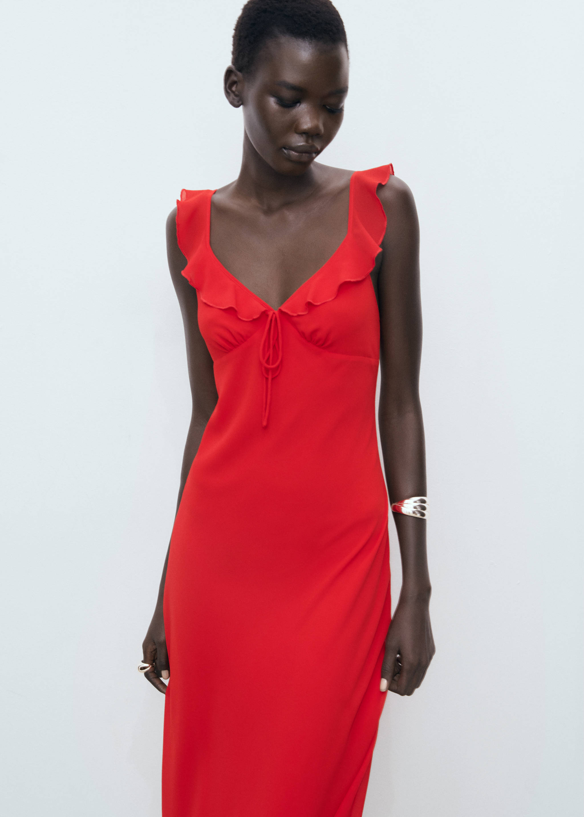 Midi-dress with ruffle neckline - Medium plane
