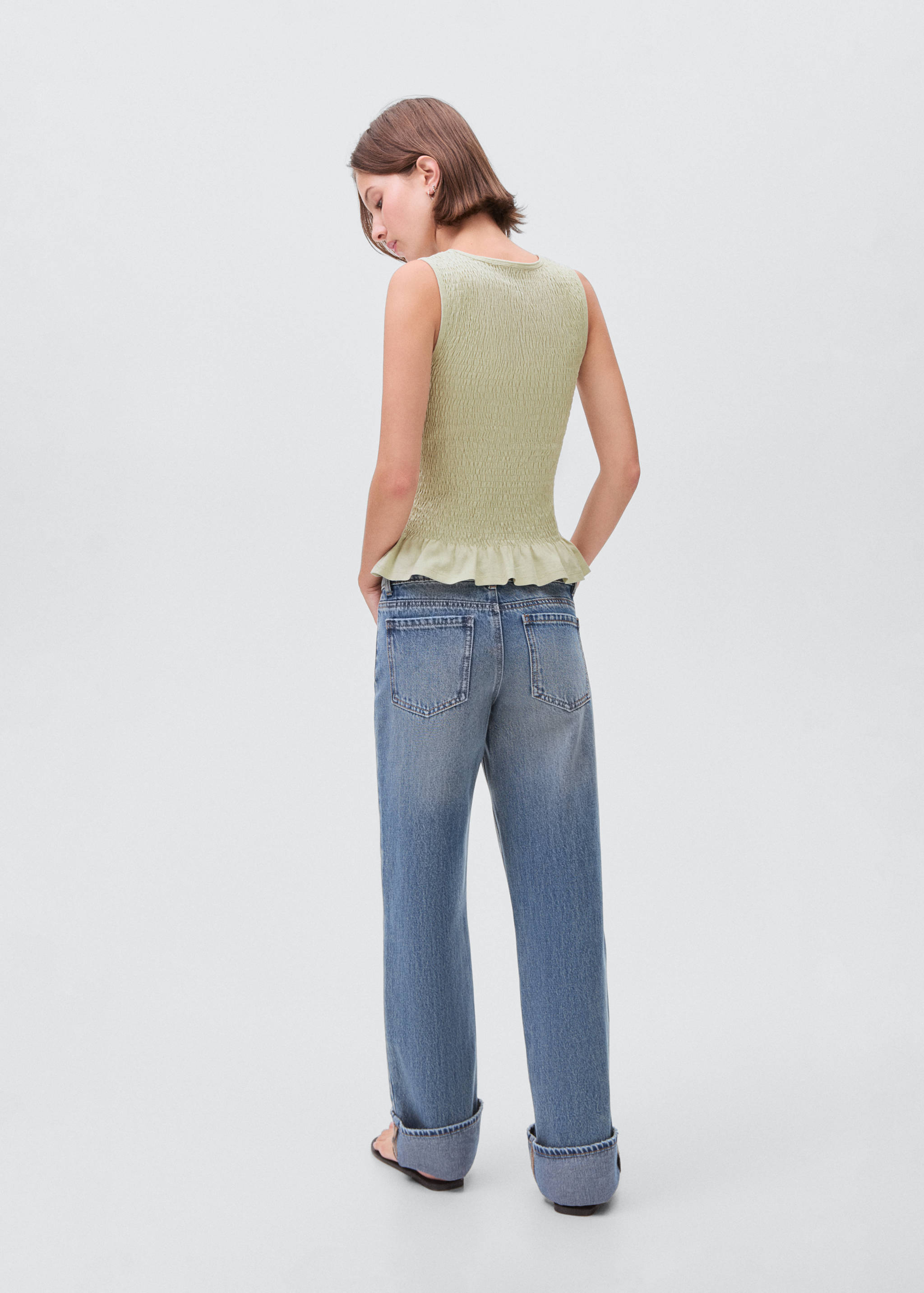 Ruffled top - Reverse of the article
