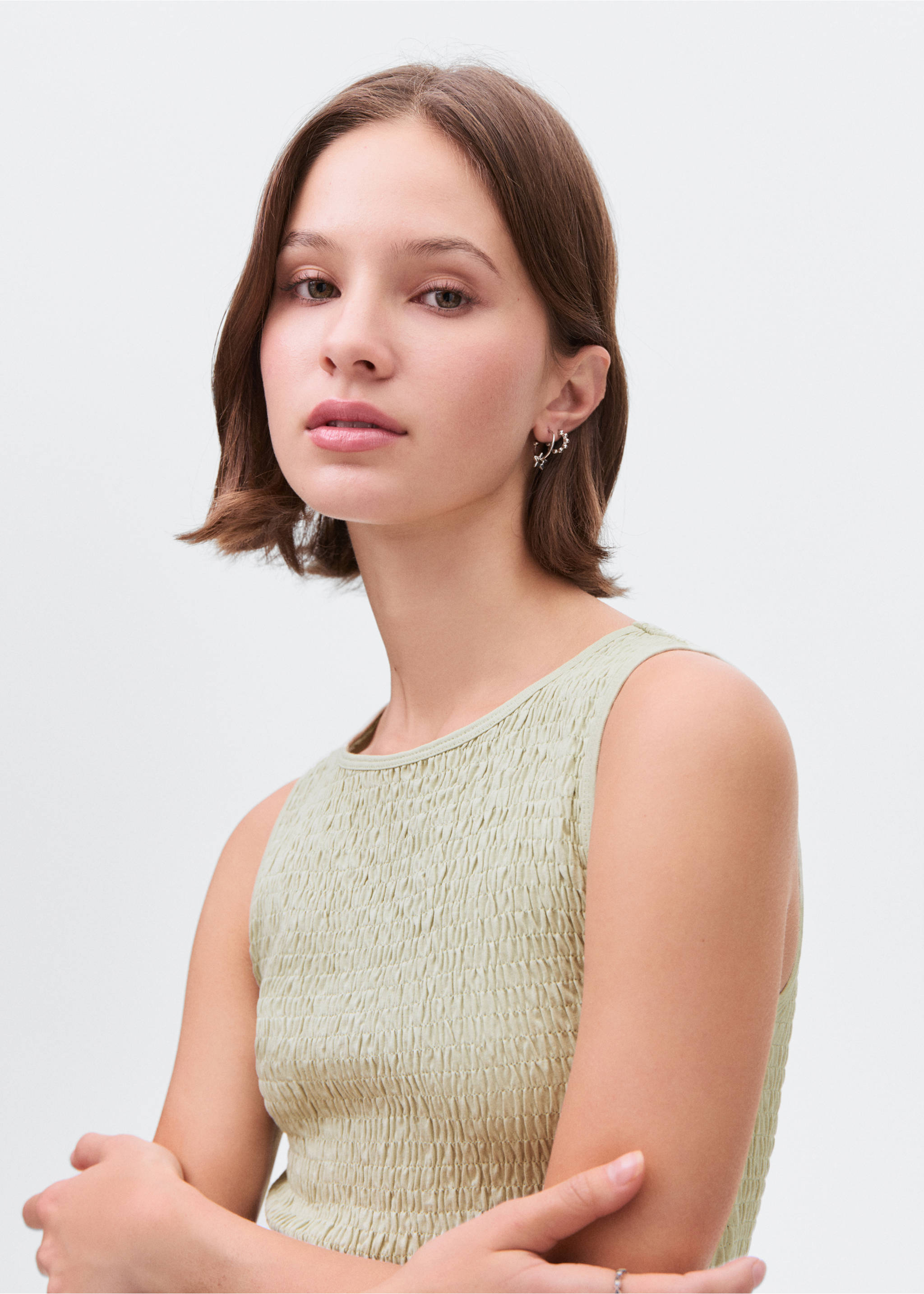 Ruffled top - Details of the article 1, Pastel Green. Ref: 17002910-00.