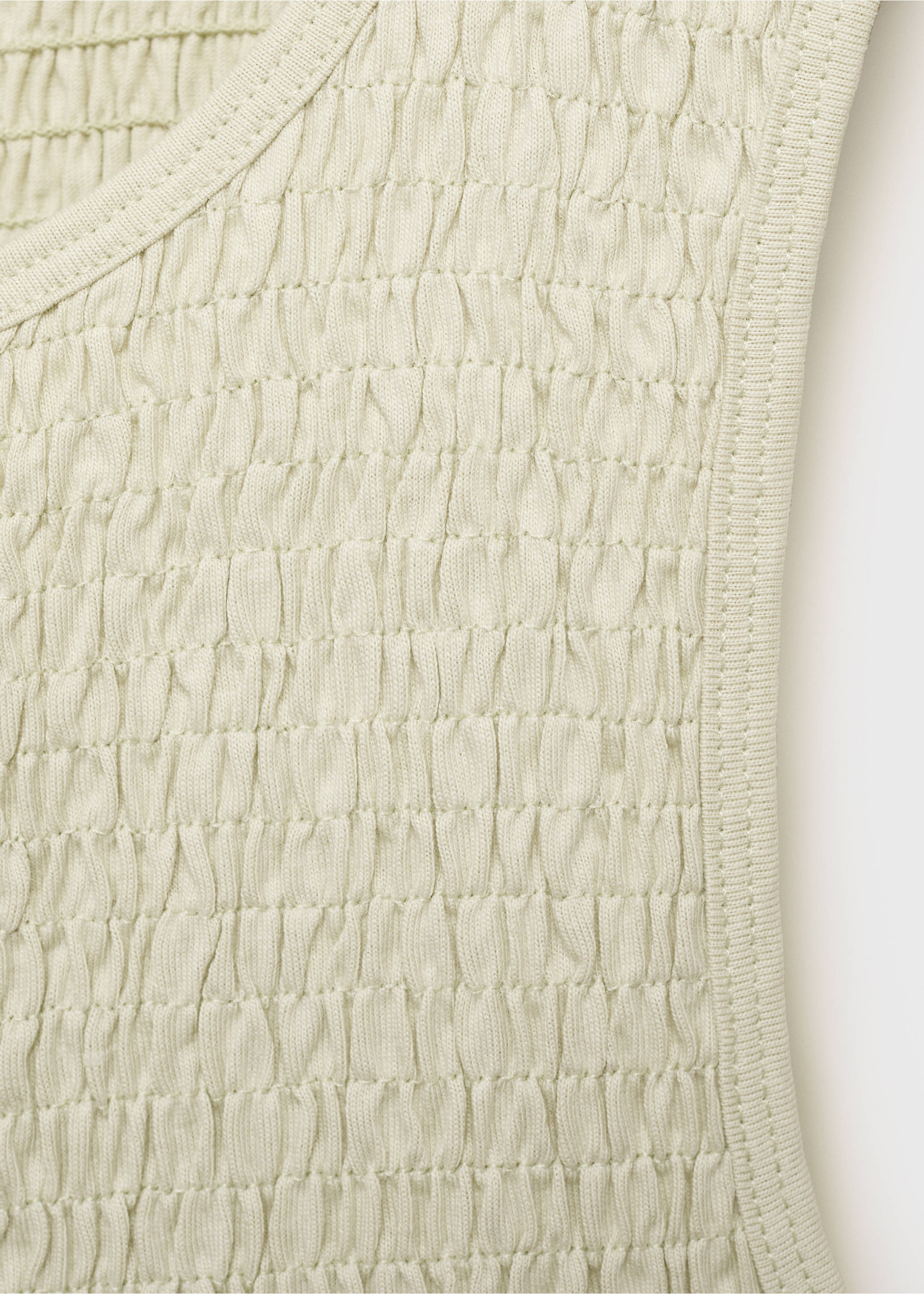 Ruffled top - Details of the article 8, Pastel Green. Ref: 17002910-00.
