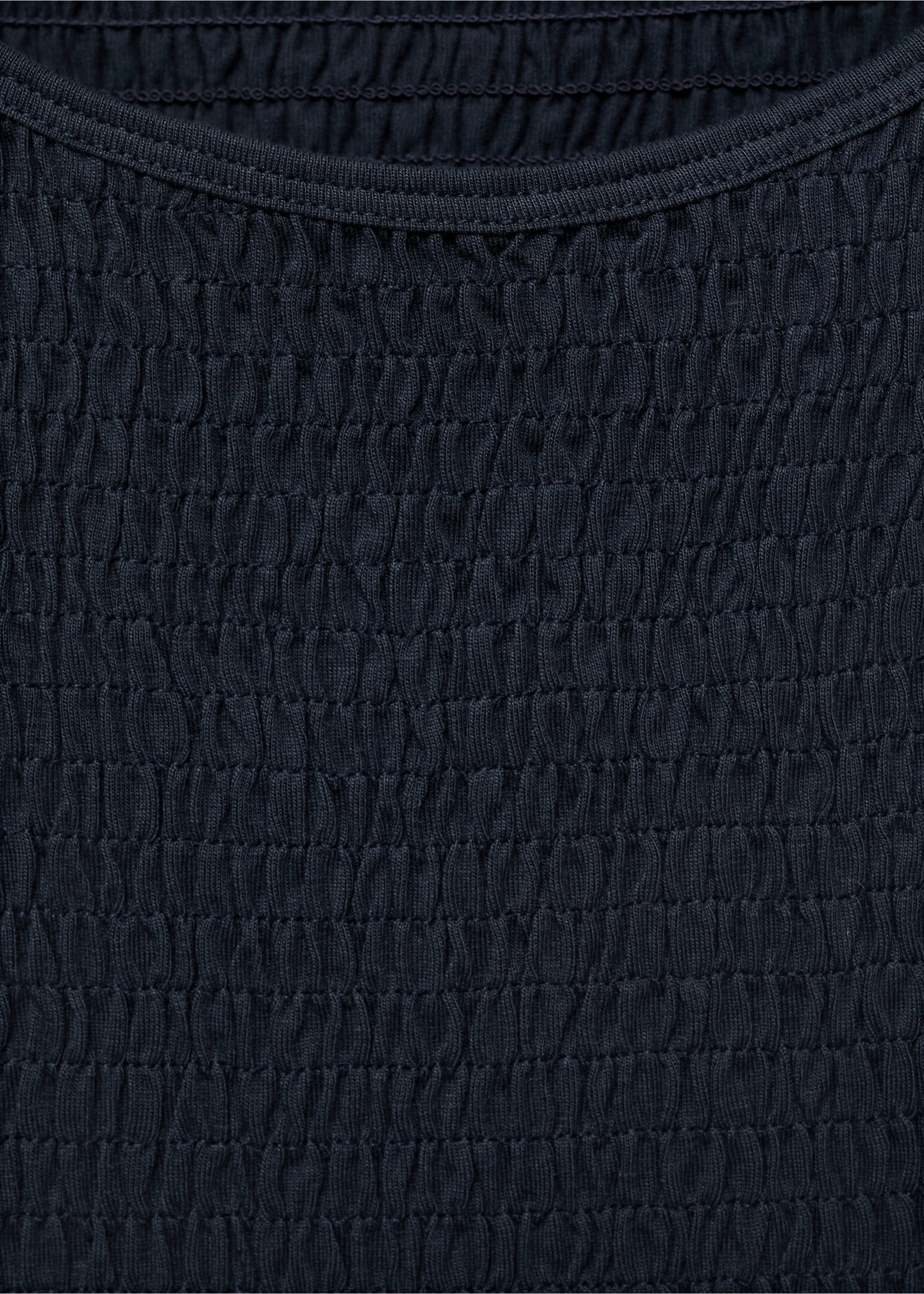 Ruffled top - Details of the article 8, Navy. Ref: 17002910-00.