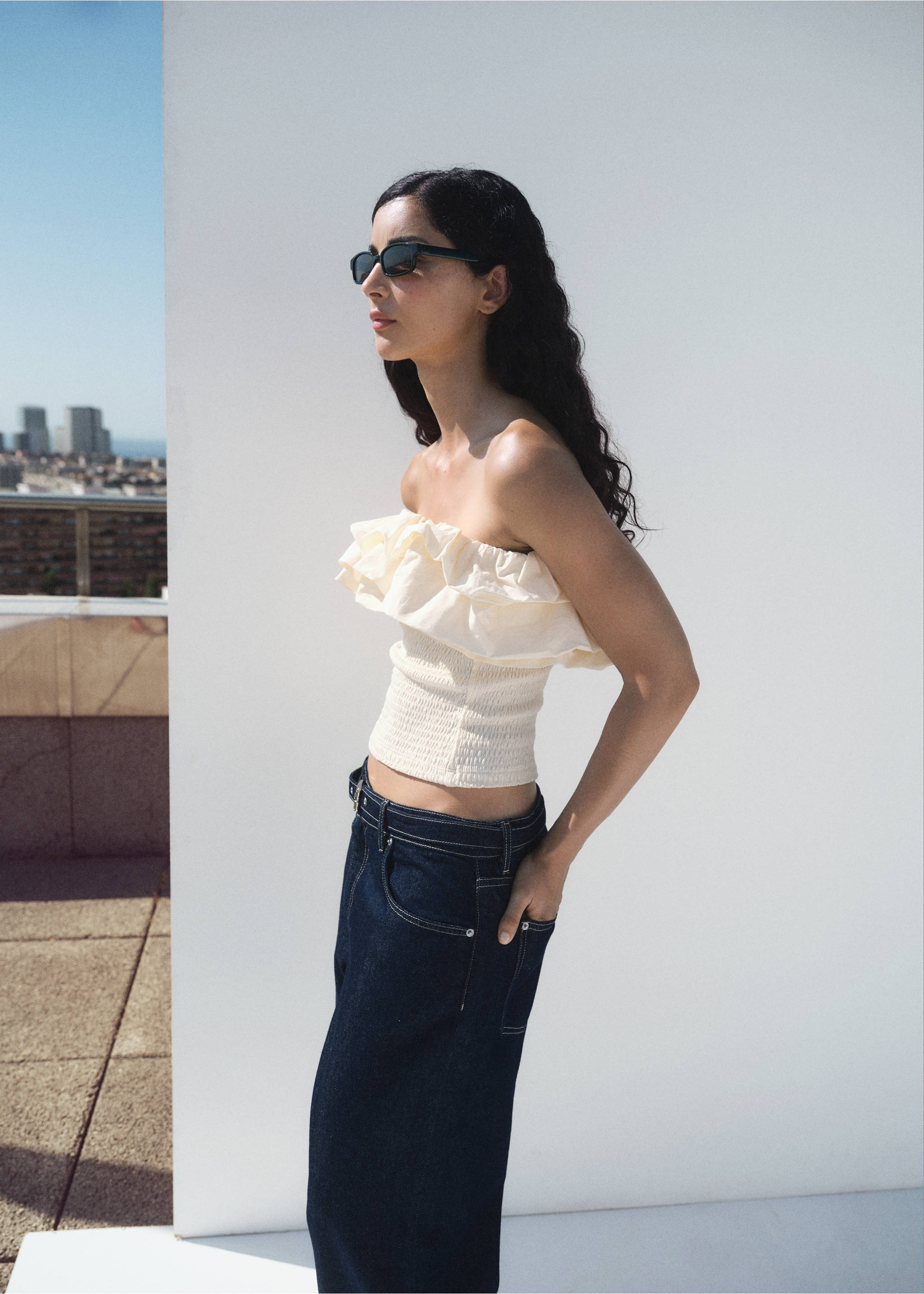Strapless top with ruffles - Medium plane, Ecru. Ref: 17002914-00.