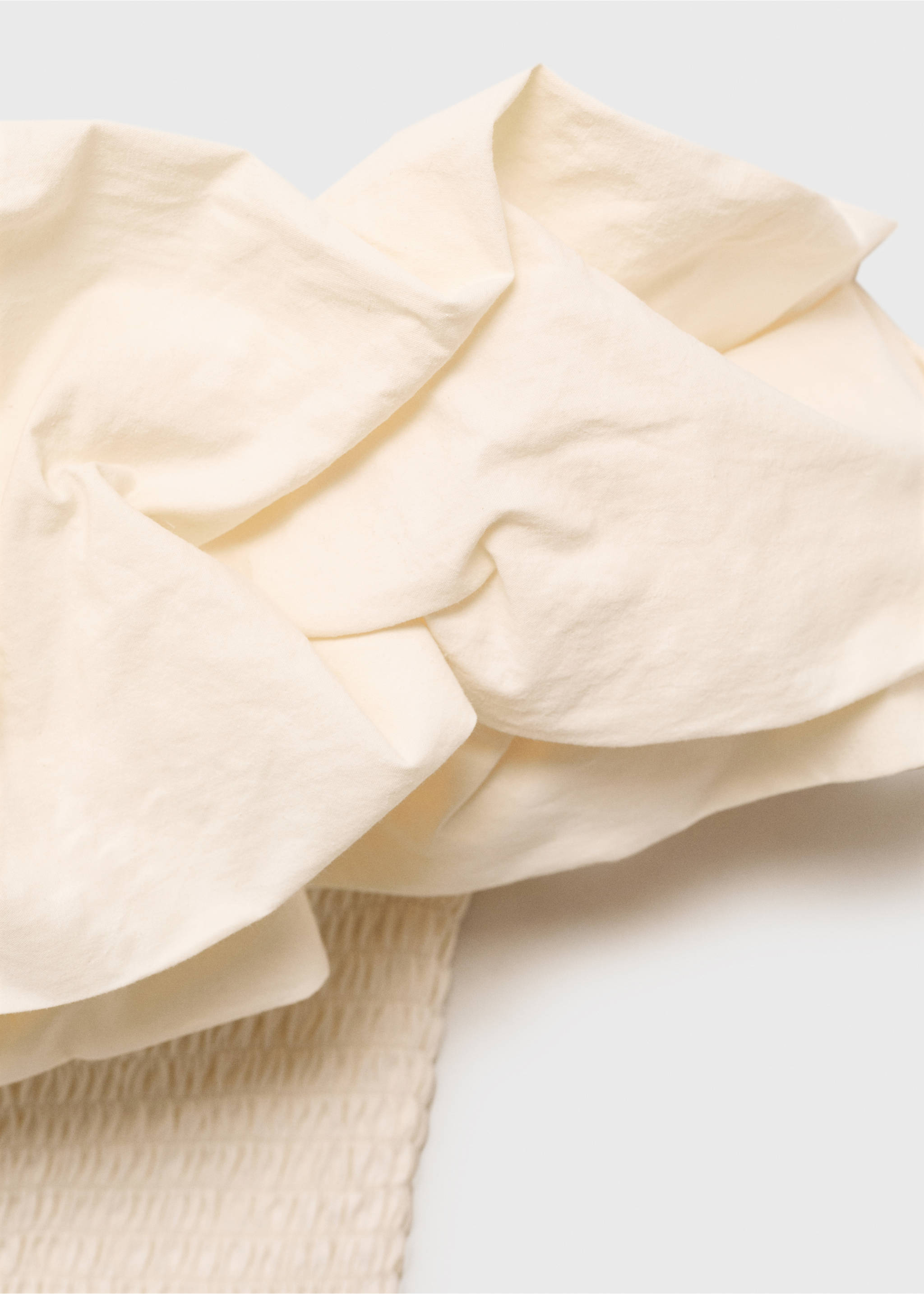 Strapless top with ruffles - Details of the article 7, Ecru. Ref: 17002914-00.