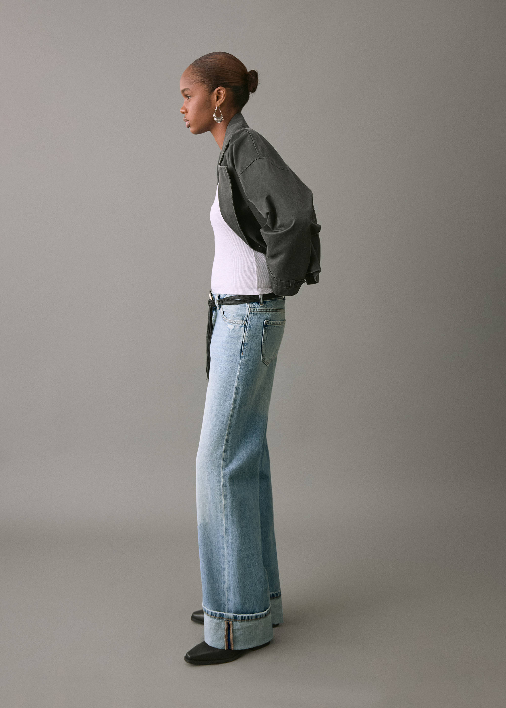 Wideleg-Jeans mit Saum-Umschlag - Mittlere Ansicht