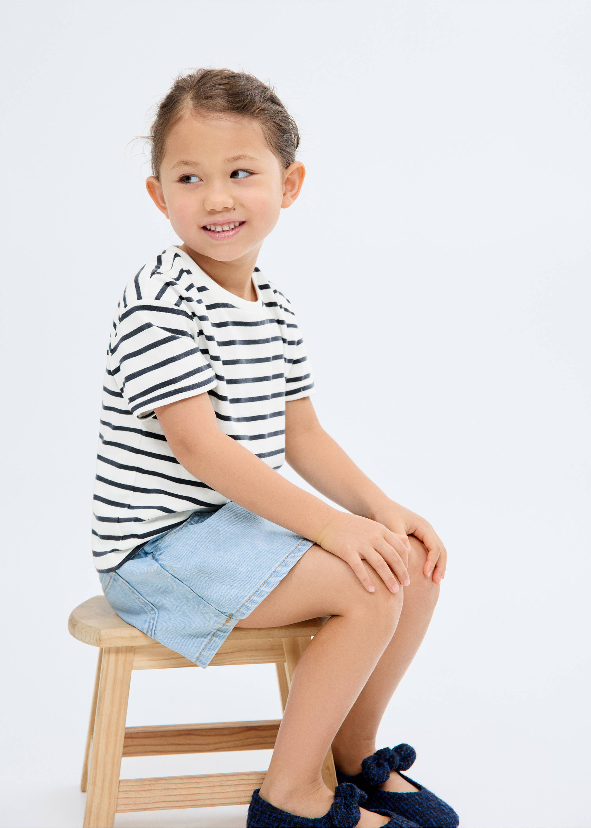 T-shirt à rayures et ornement - Plan moyen, Bleu marine. Ref: 17003289-00.