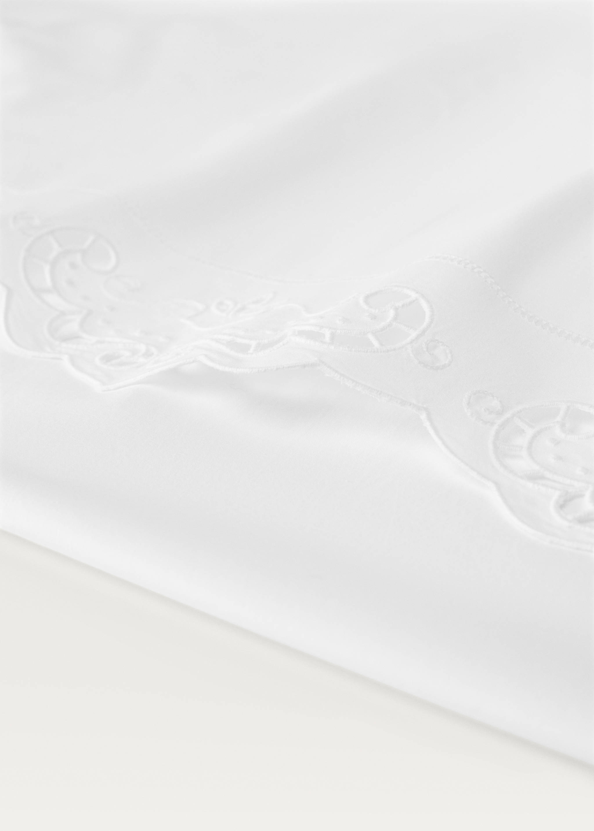 Cotton top sheet with openwork embroidery for 180/200 cm bed - Details of the article 1
