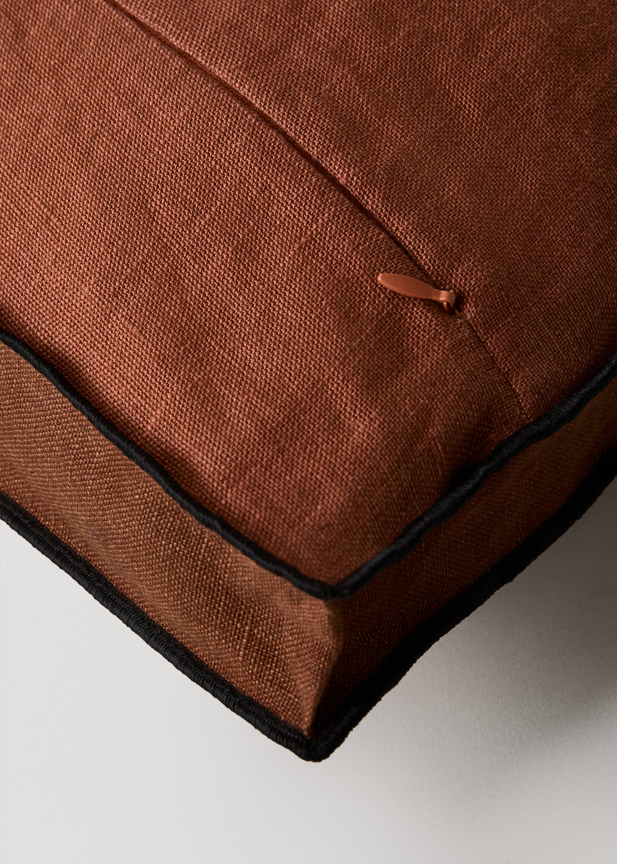Two-tone linen cushion cover 40x60 cm - Details of the article 3