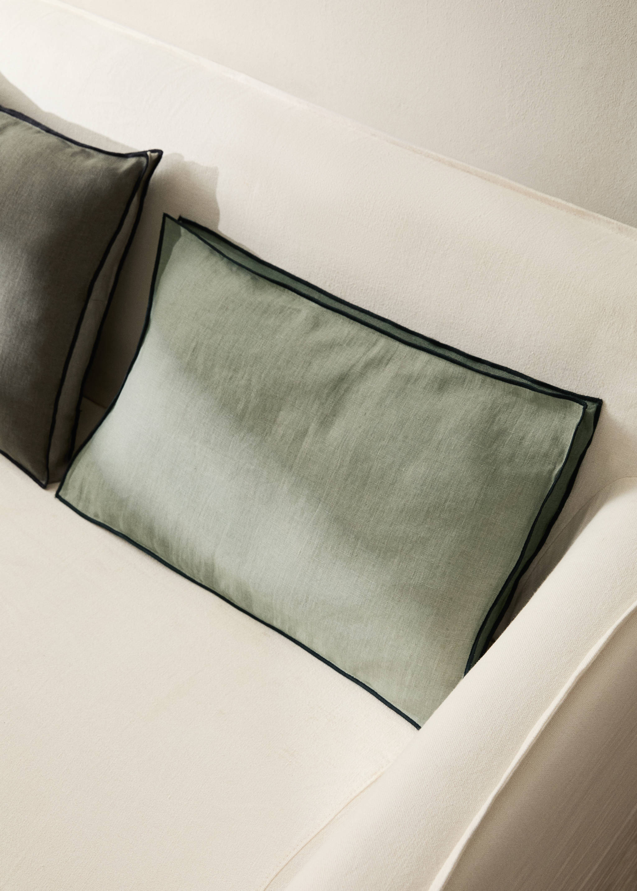 Two-tone linen cushion cover 40x60 cm - General plane