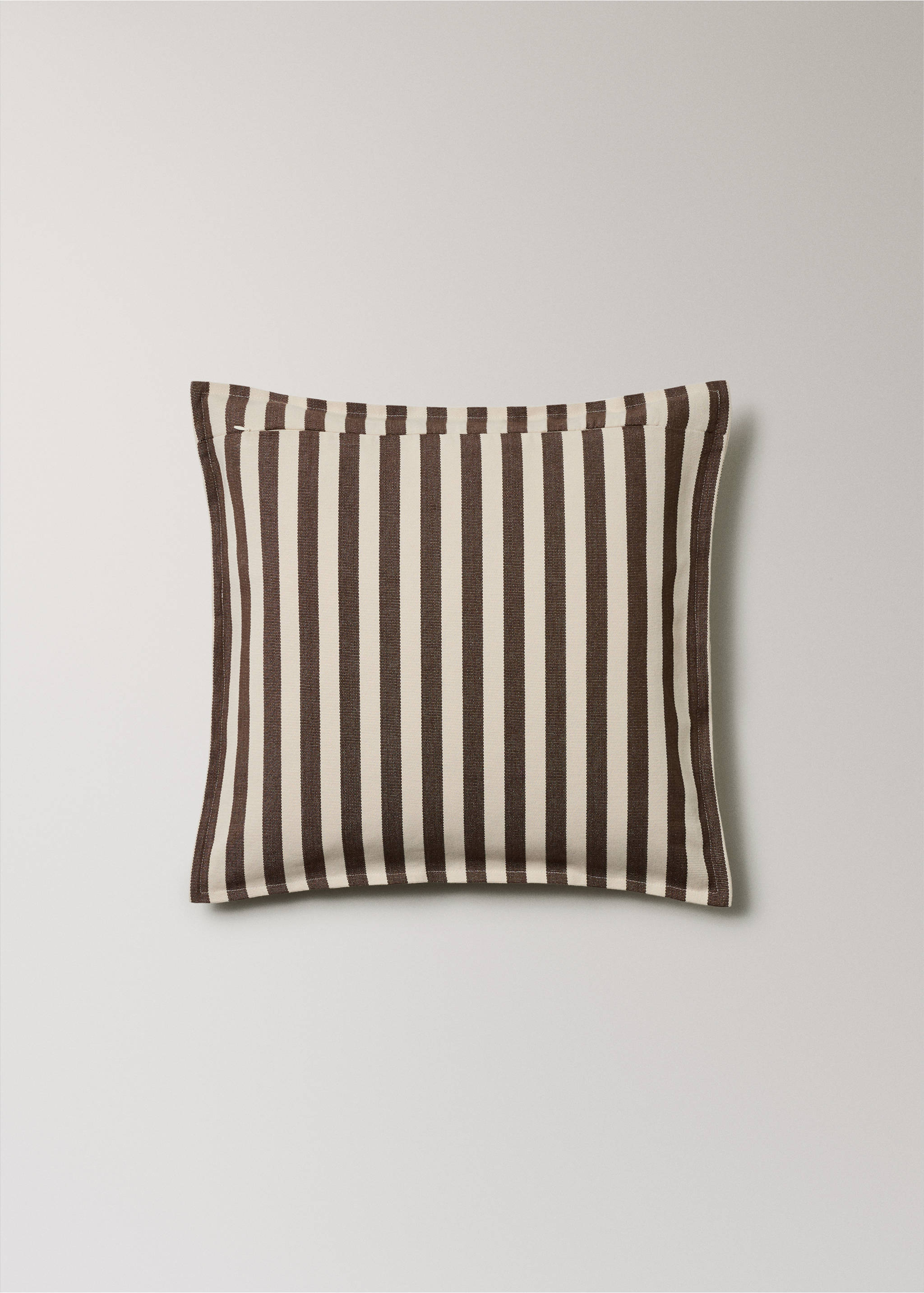 Cotton two-tone cushion cover with woven stripes 50x50 cm - Details of the article 1, Chocolate. Ref: 17003319-00.