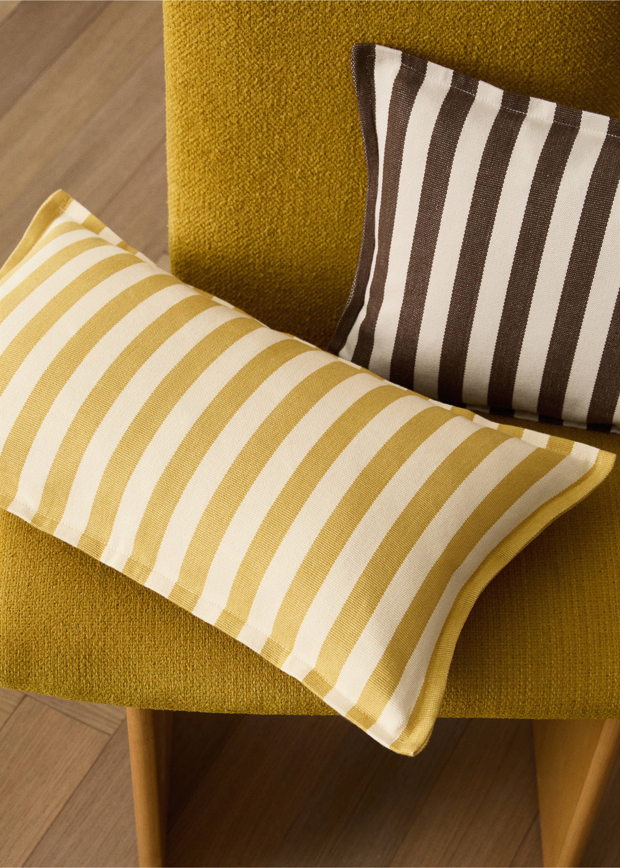 Cotton two-tone cushion cover with woven stripes 30x50 cm - General plane, Yellow. Ref: 17003320-00.