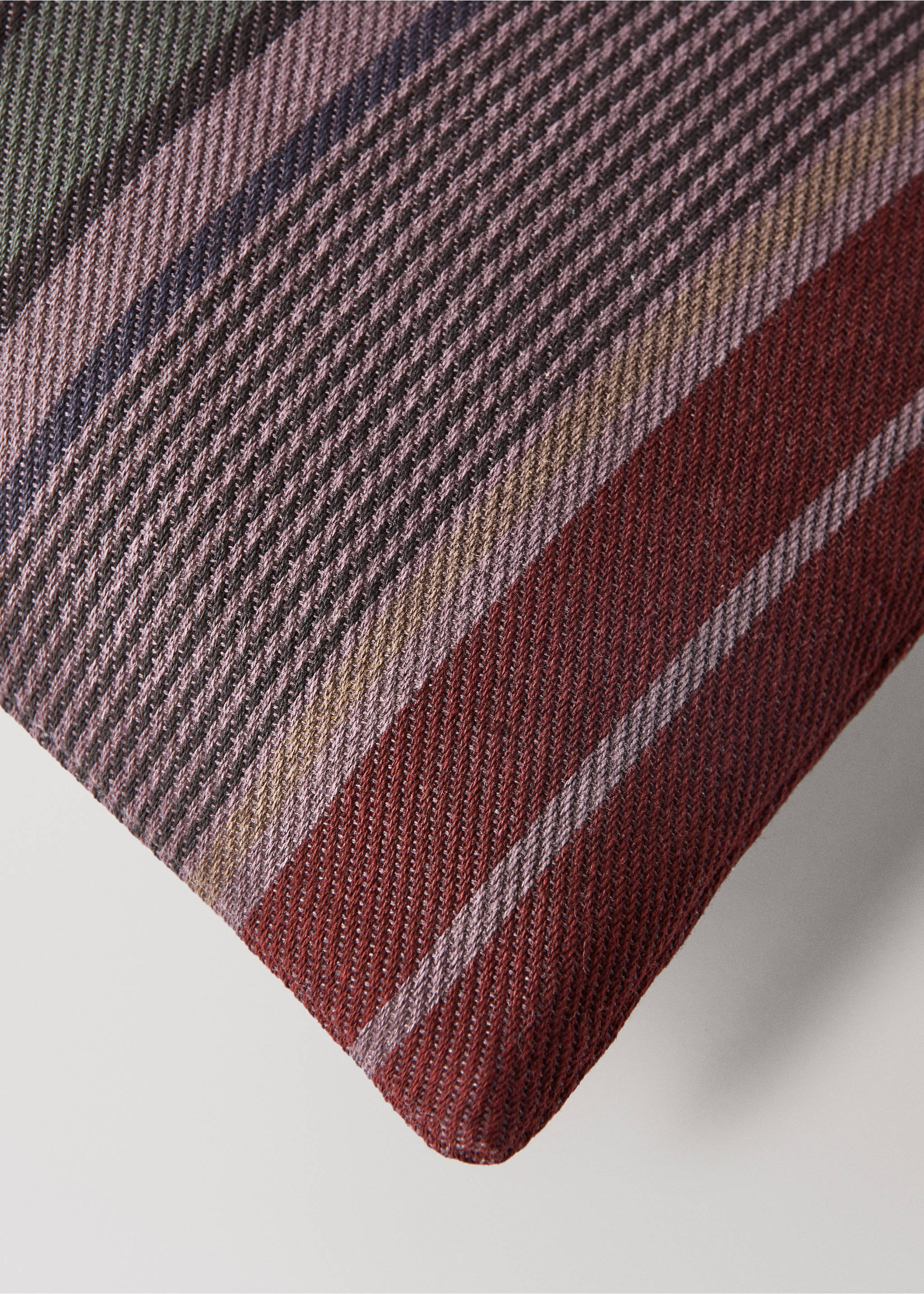 Cotton overdyed striped cushion cover 30x50 cm - Details of the article 3, Plum. Ref: 17003324-00.