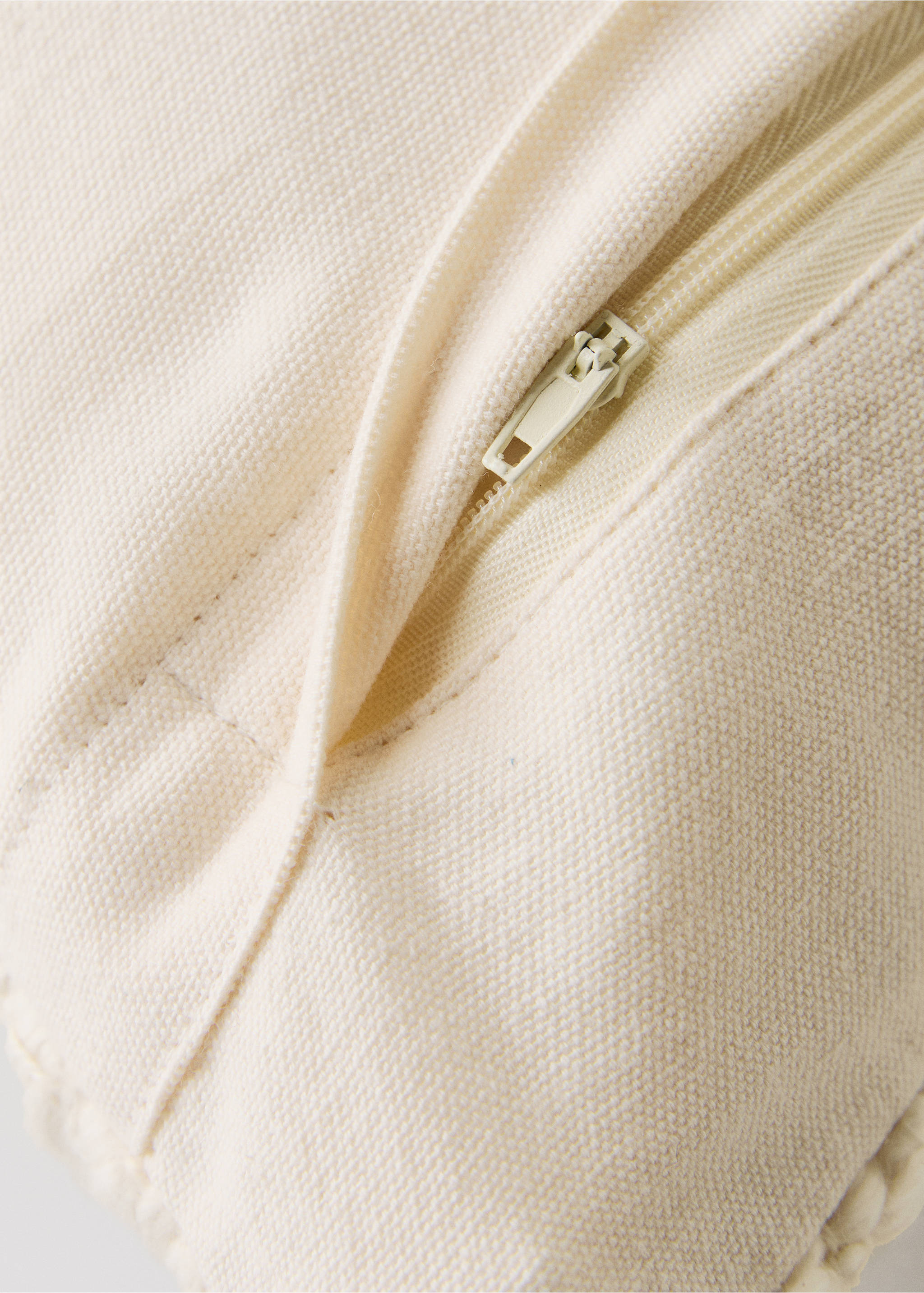 Structured cotton cushion cover 50x50 cm - Details of the article 2, Ivory White. Ref: 17003326-00.