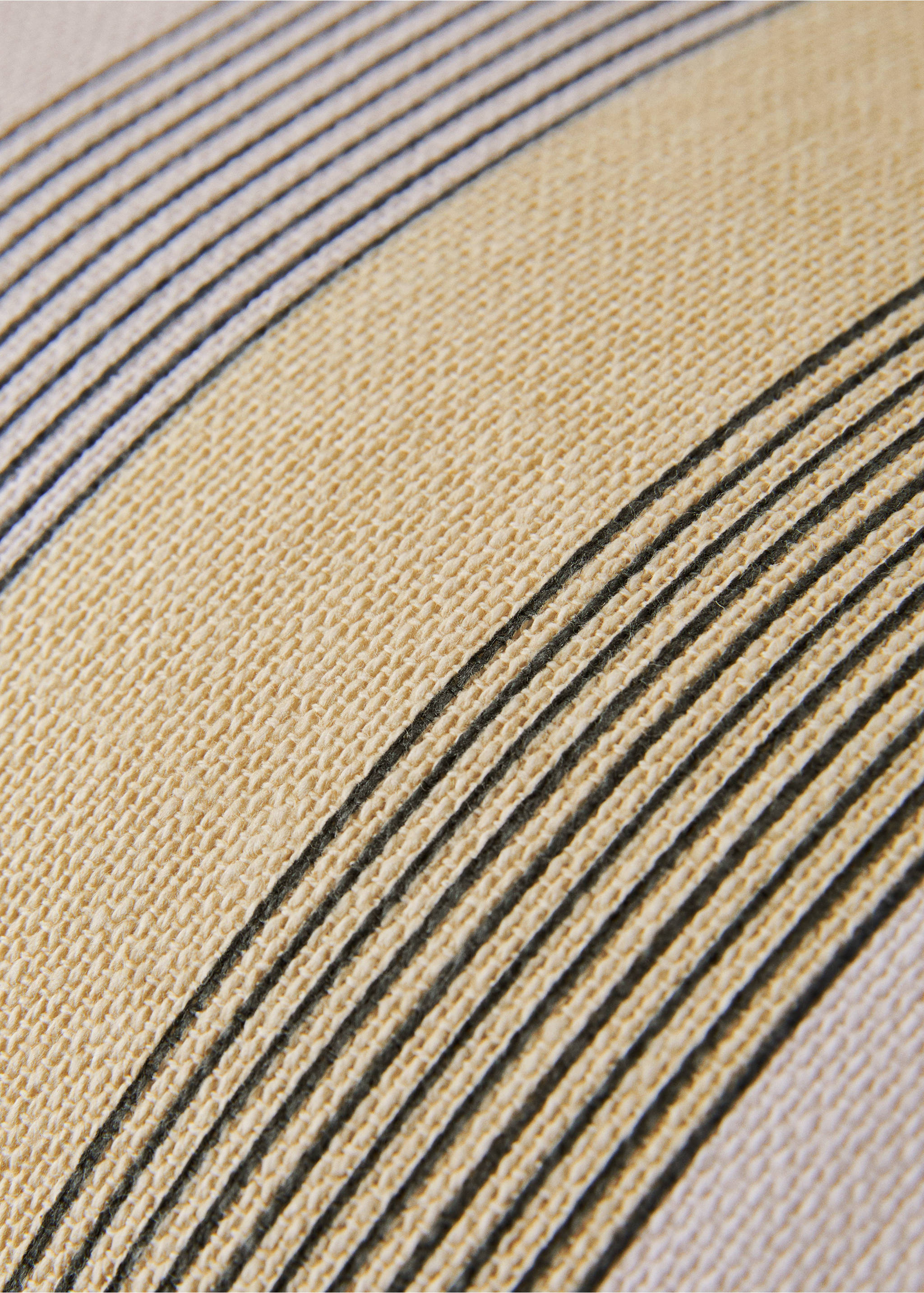 Baumwoll-Kissenhülle mit mehrfarbigem Streifenmuster 30 x 50 cm - Detail des Artikels 4, Sandfarben. Ref: 17003330-00.