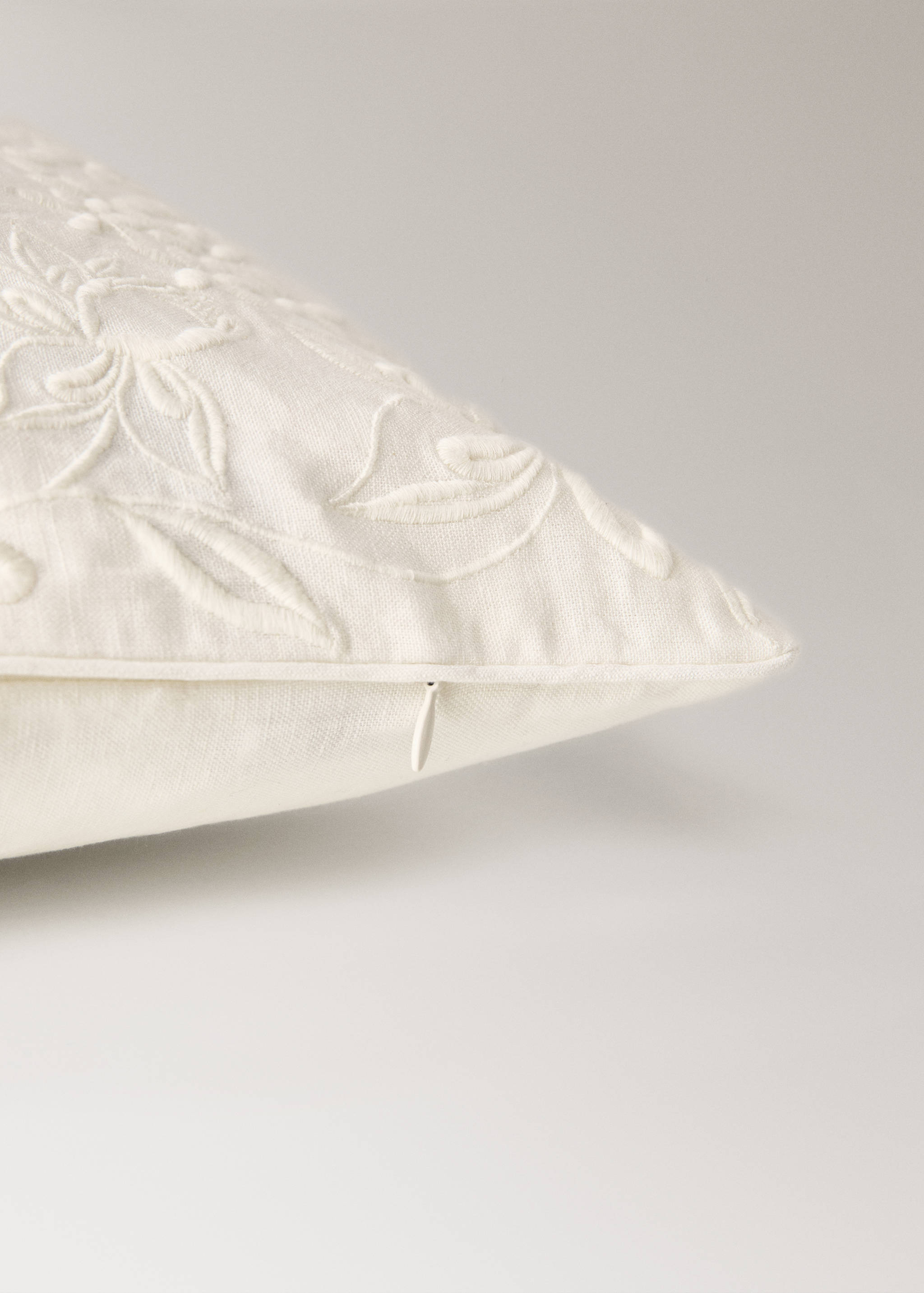 Housse de coussin lin coton à broderies 50x50 cm - Détail de l'article 2