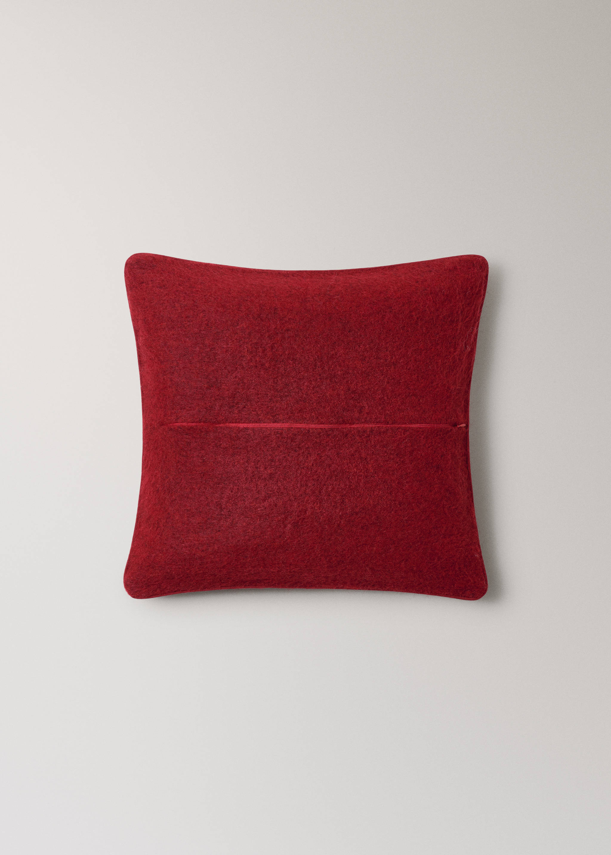 Carded-effect cushion cover 50x50 cm - Details of the article 1