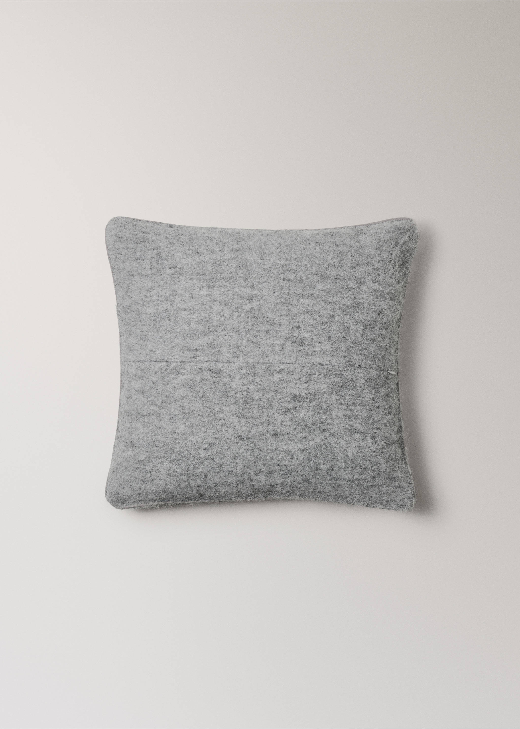 Carded-effect cushion cover 50x50 cm - Details of the article 1, Grey. Ref: 17003340-00.